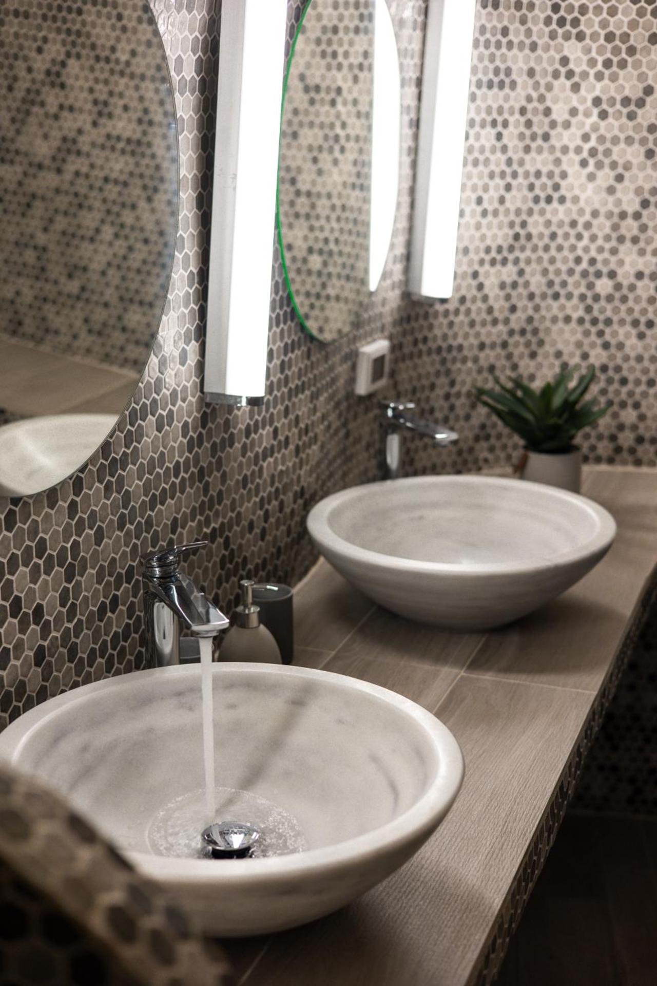 Oia Mare Villas - Photo 170