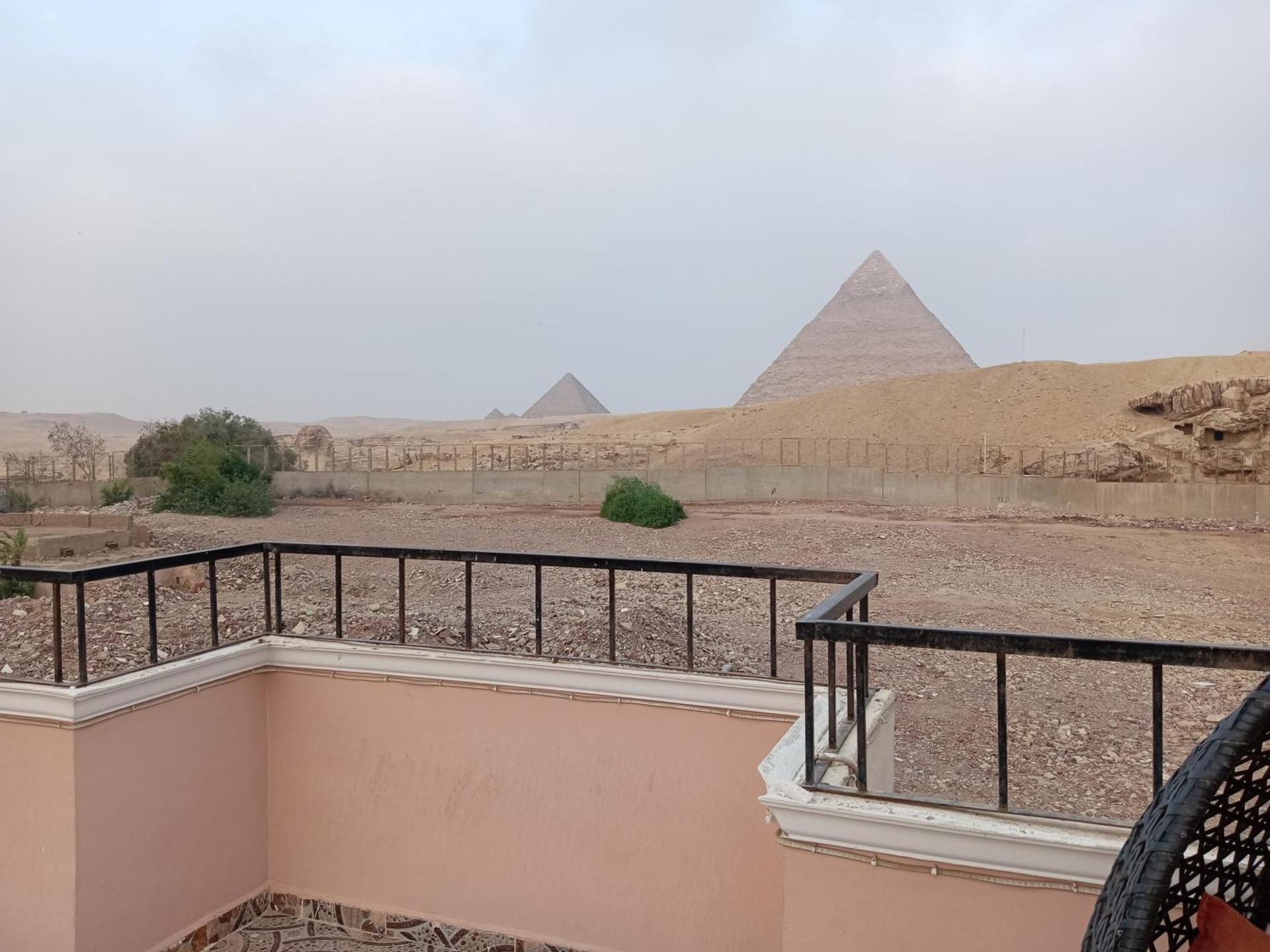 Grensha Pyramids inn - Photo 81