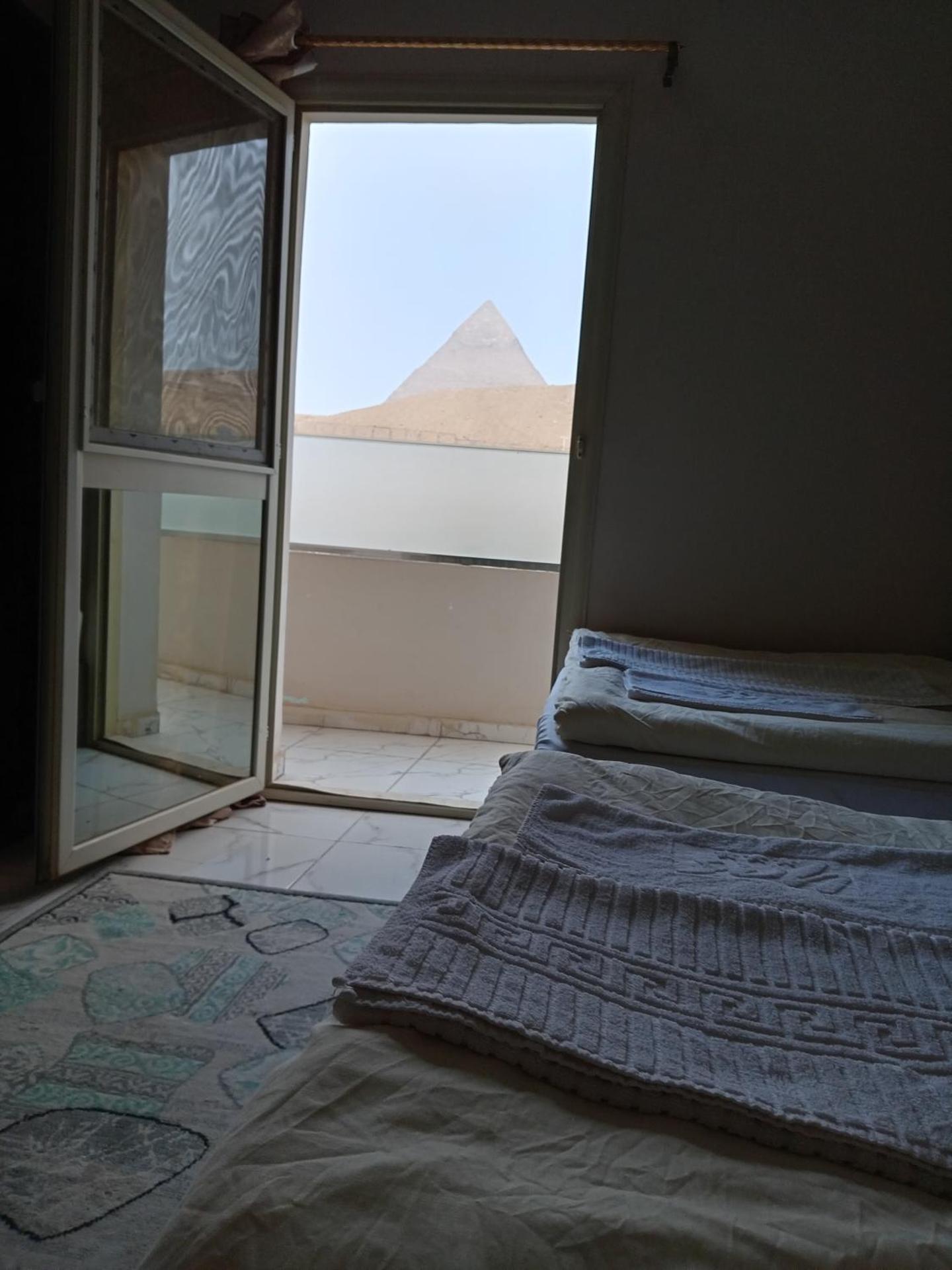 Grensha Pyramids inn - Photo 11