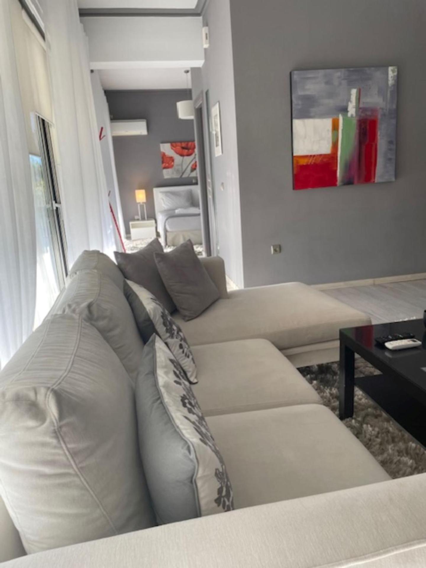 Urban Residence - Photo 17