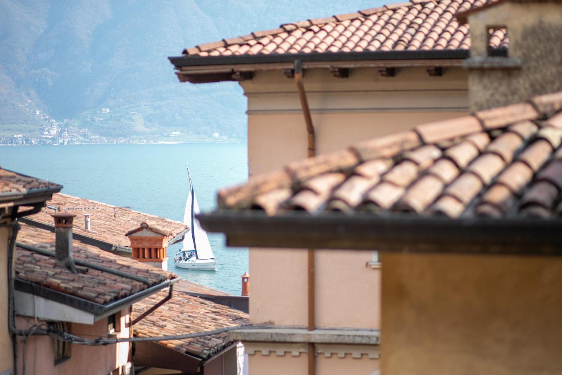 IseoLakeRental - La finestra sul lago - Photo 9