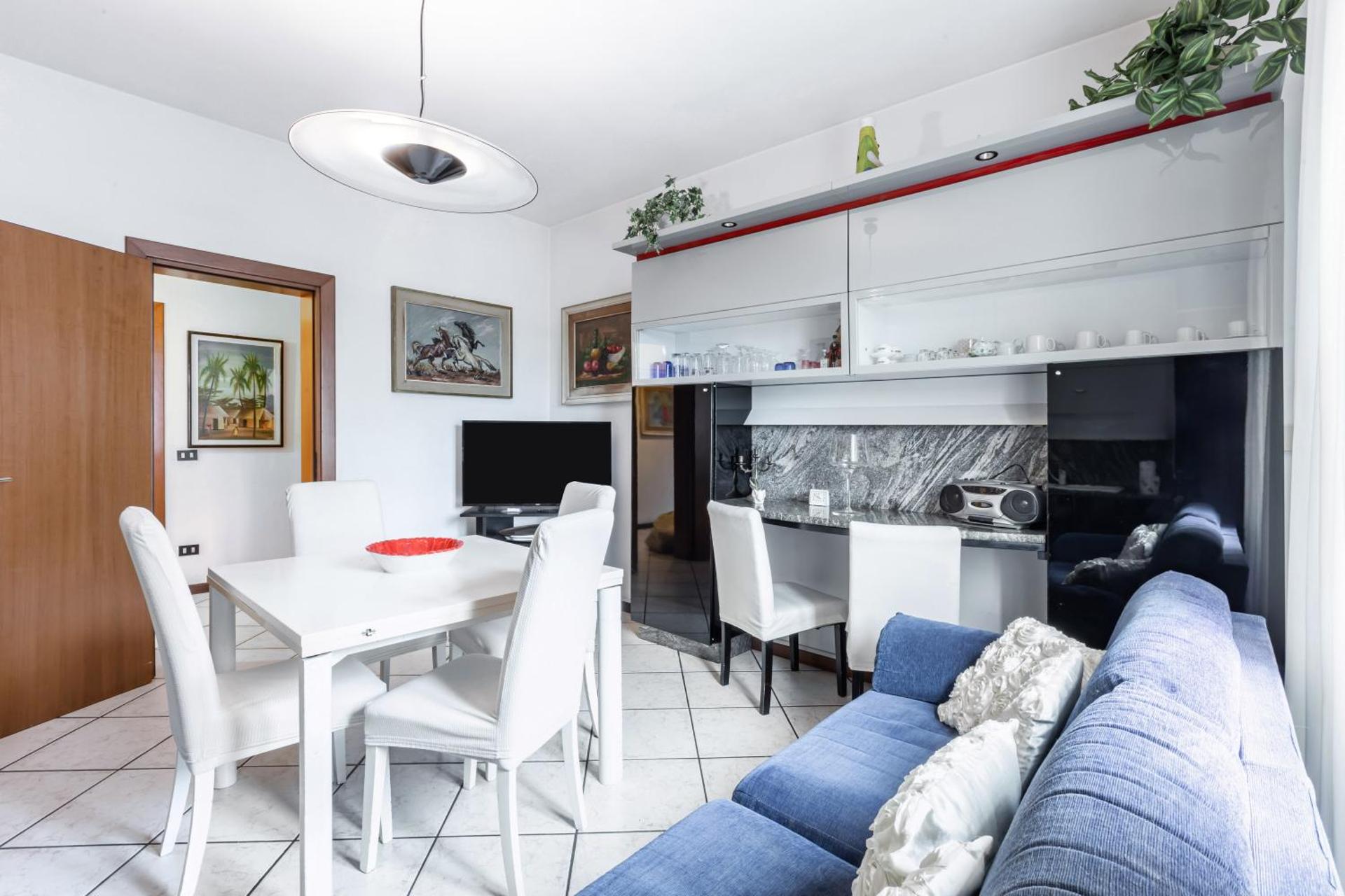 HOST4U - CASA LUCIA, Appartamento Vista Lago D'Iseo a Lovere - Photo 8