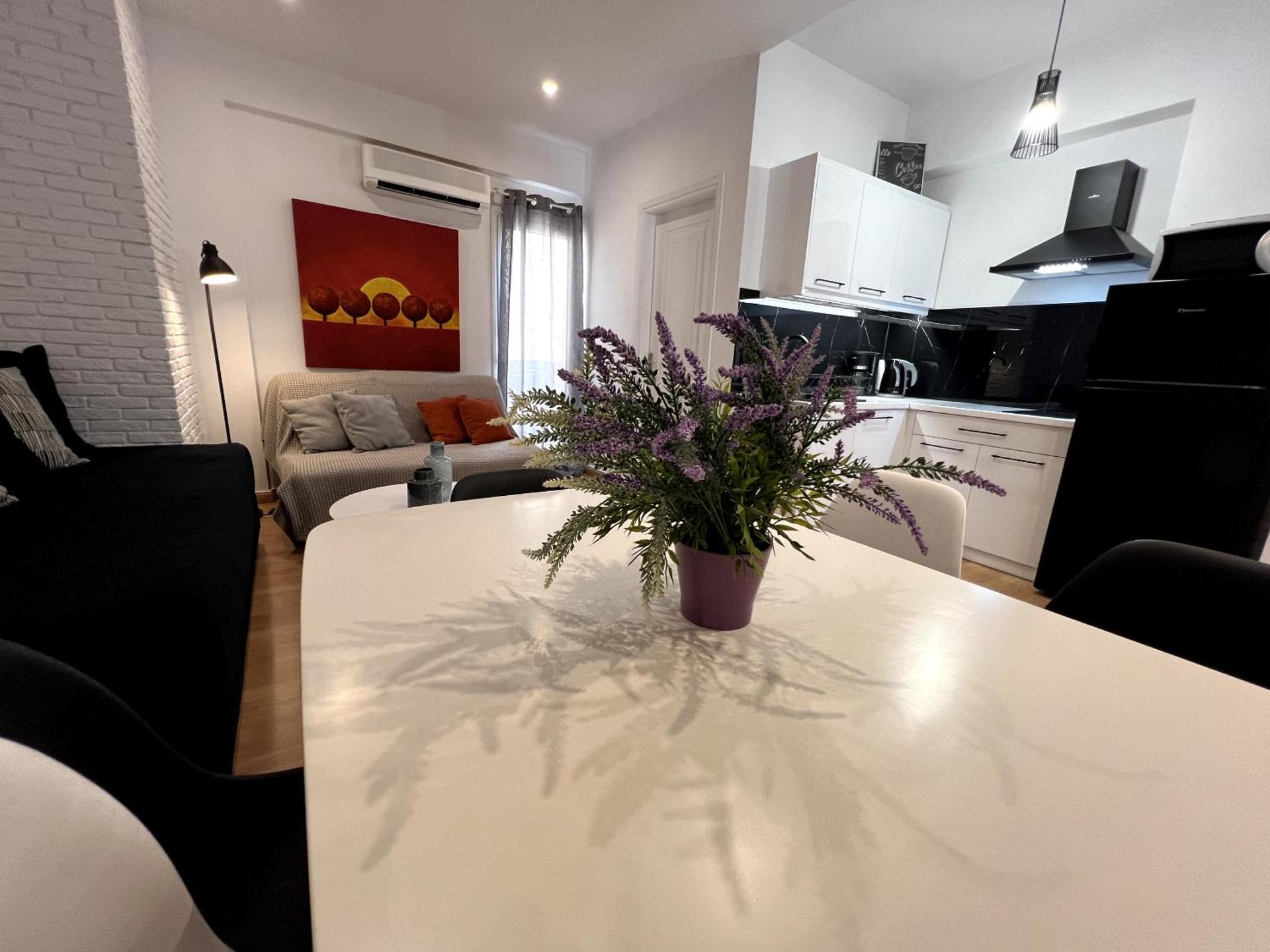 Allure Athens Urban Suites - Photo 2