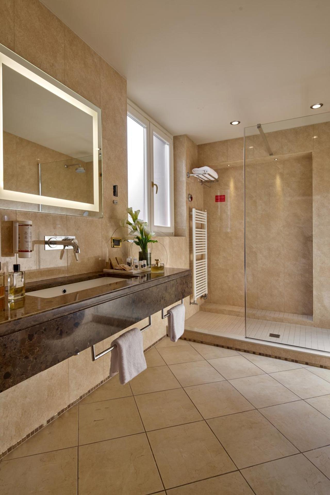 Hotel Accademia - Photo 56