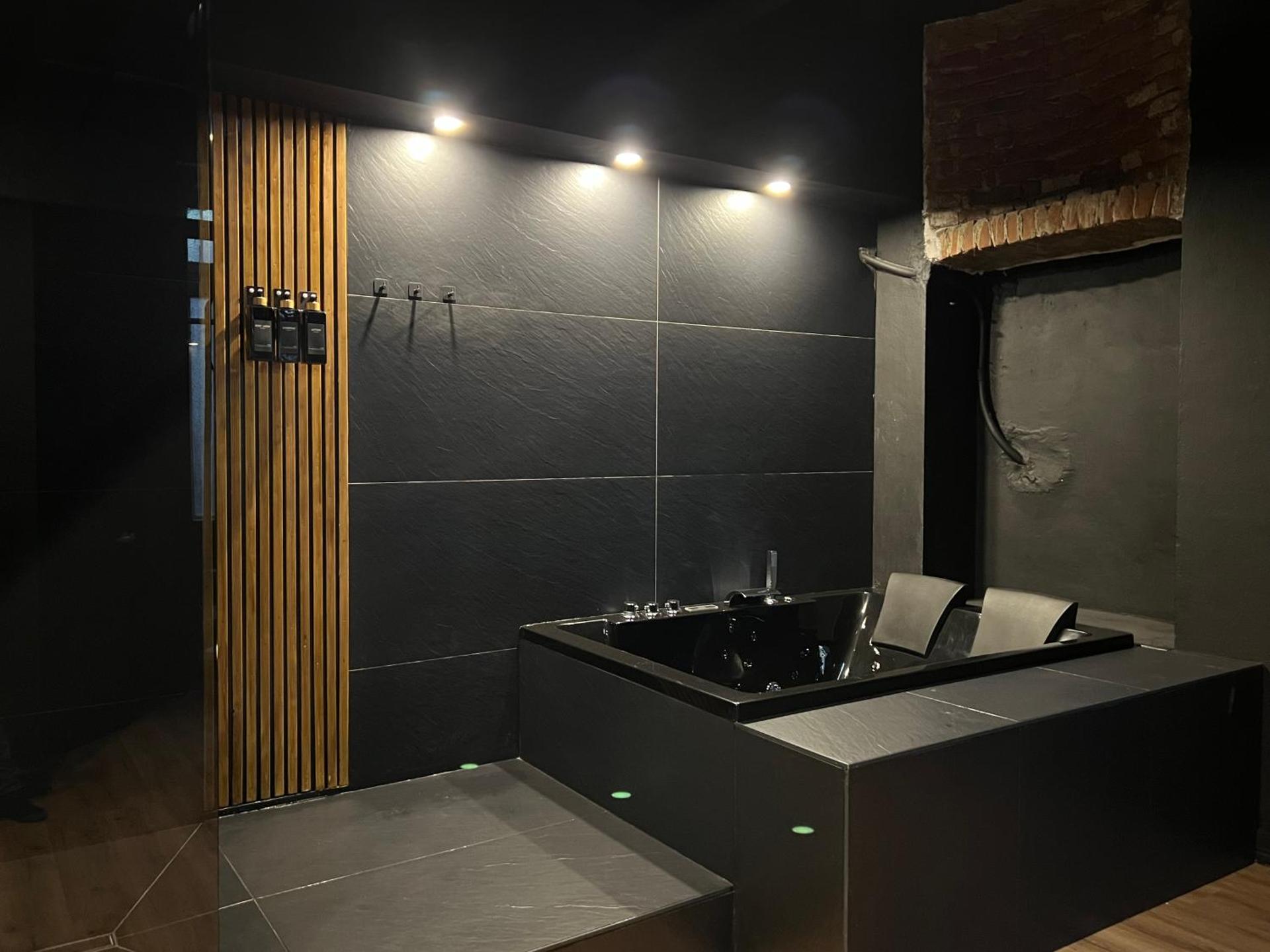 Turin Central Cavour - Photo 11