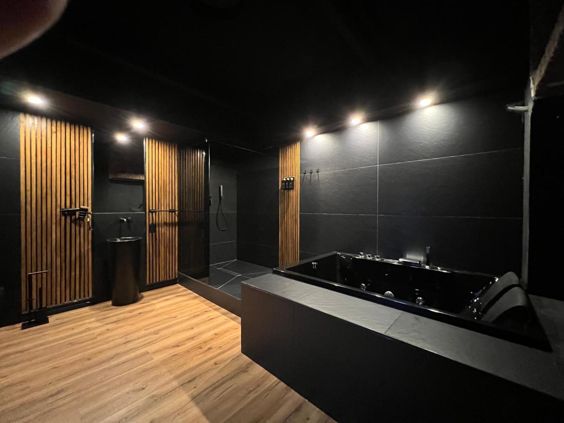 Turin Central Cavour - Photo 15