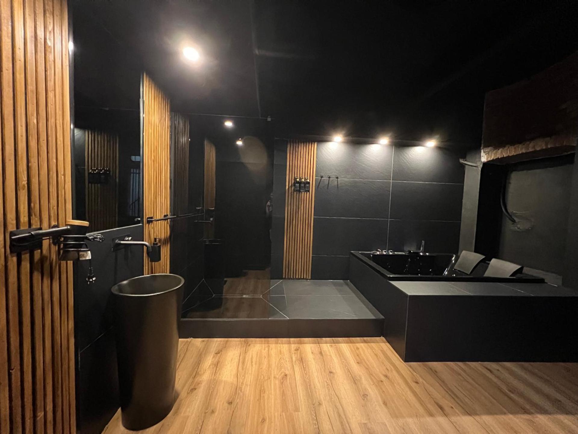 Turin Central Cavour - Photo 28