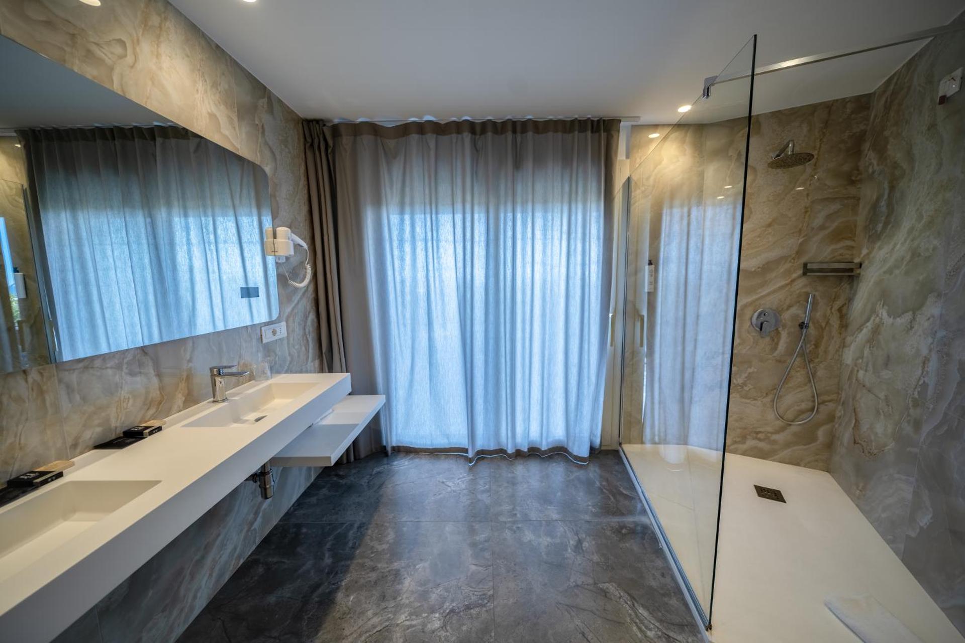 Plaza Hotel Catania - Photo 18