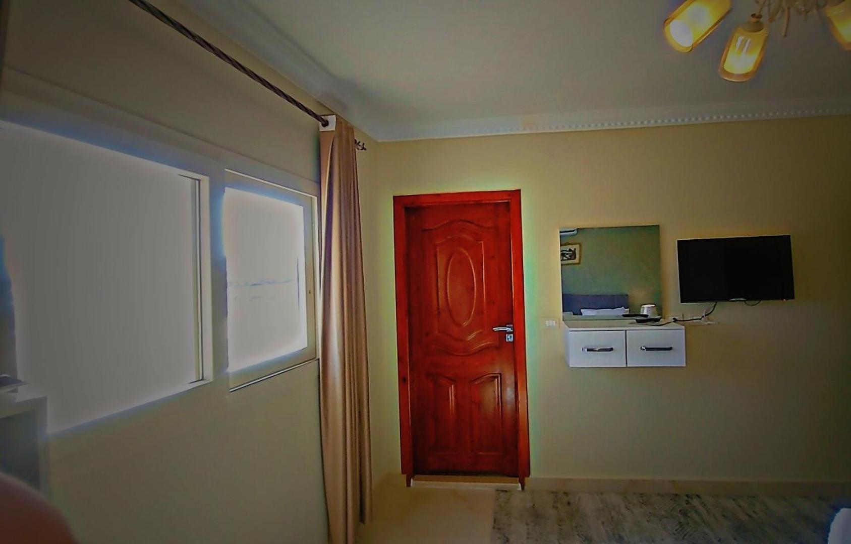 Golden Grand Museum Hotel - Photo 24