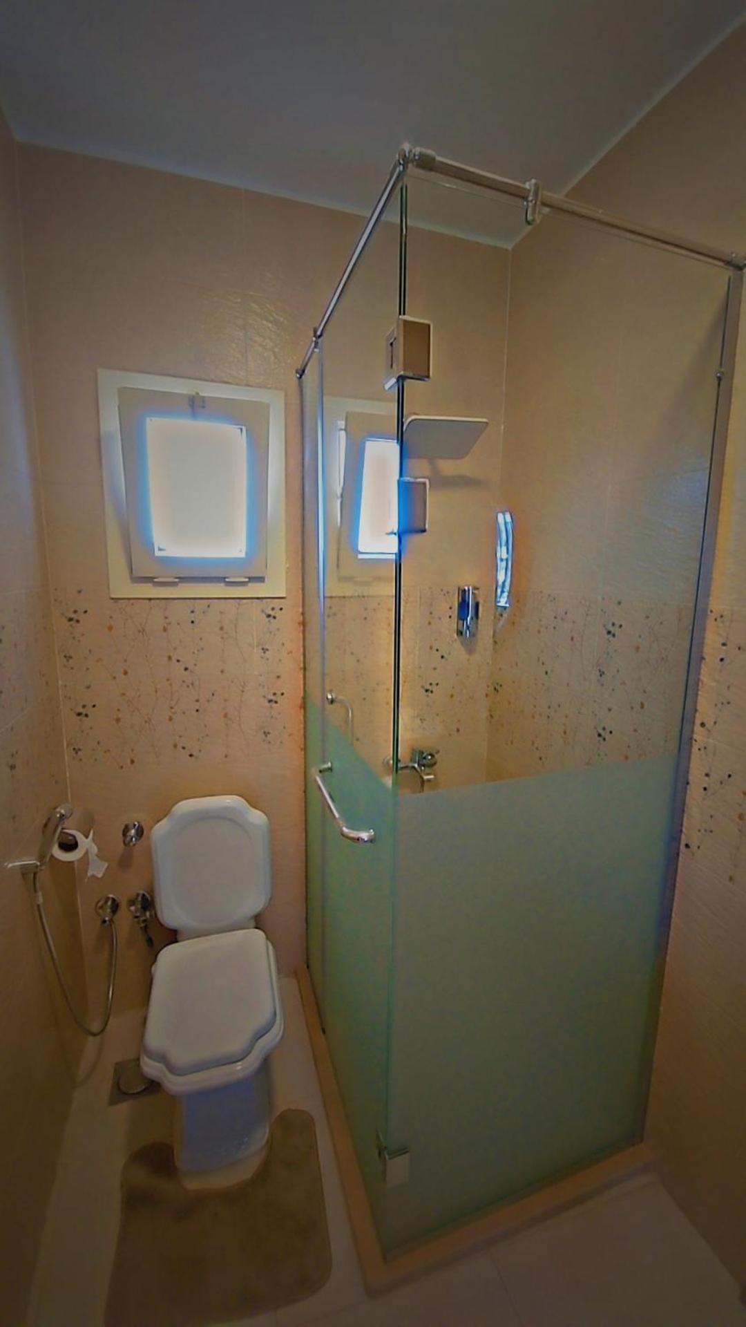 Golden Grand Museum Hotel - Photo 20