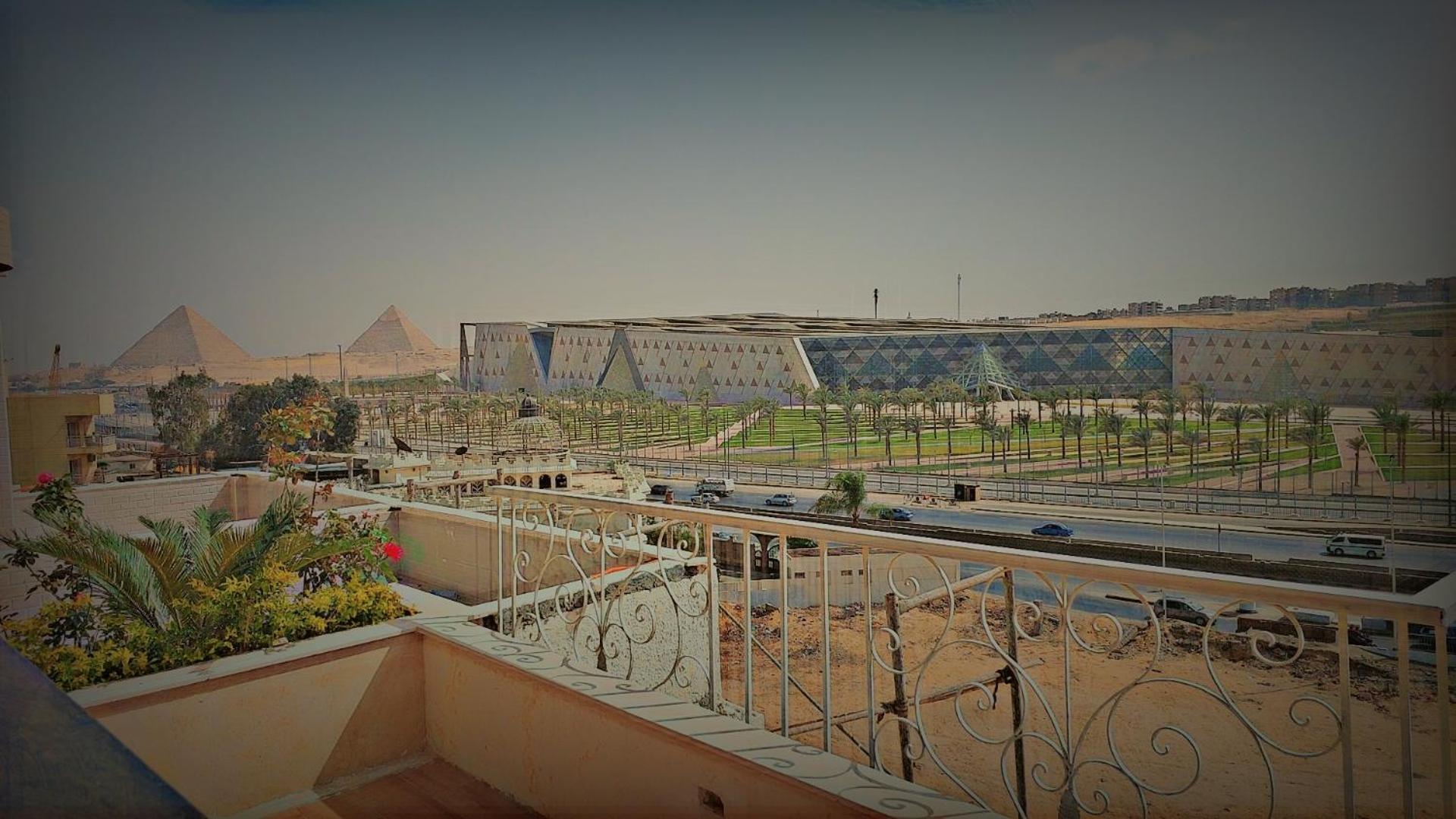 Golden Grand Museum Hotel - Photo 9