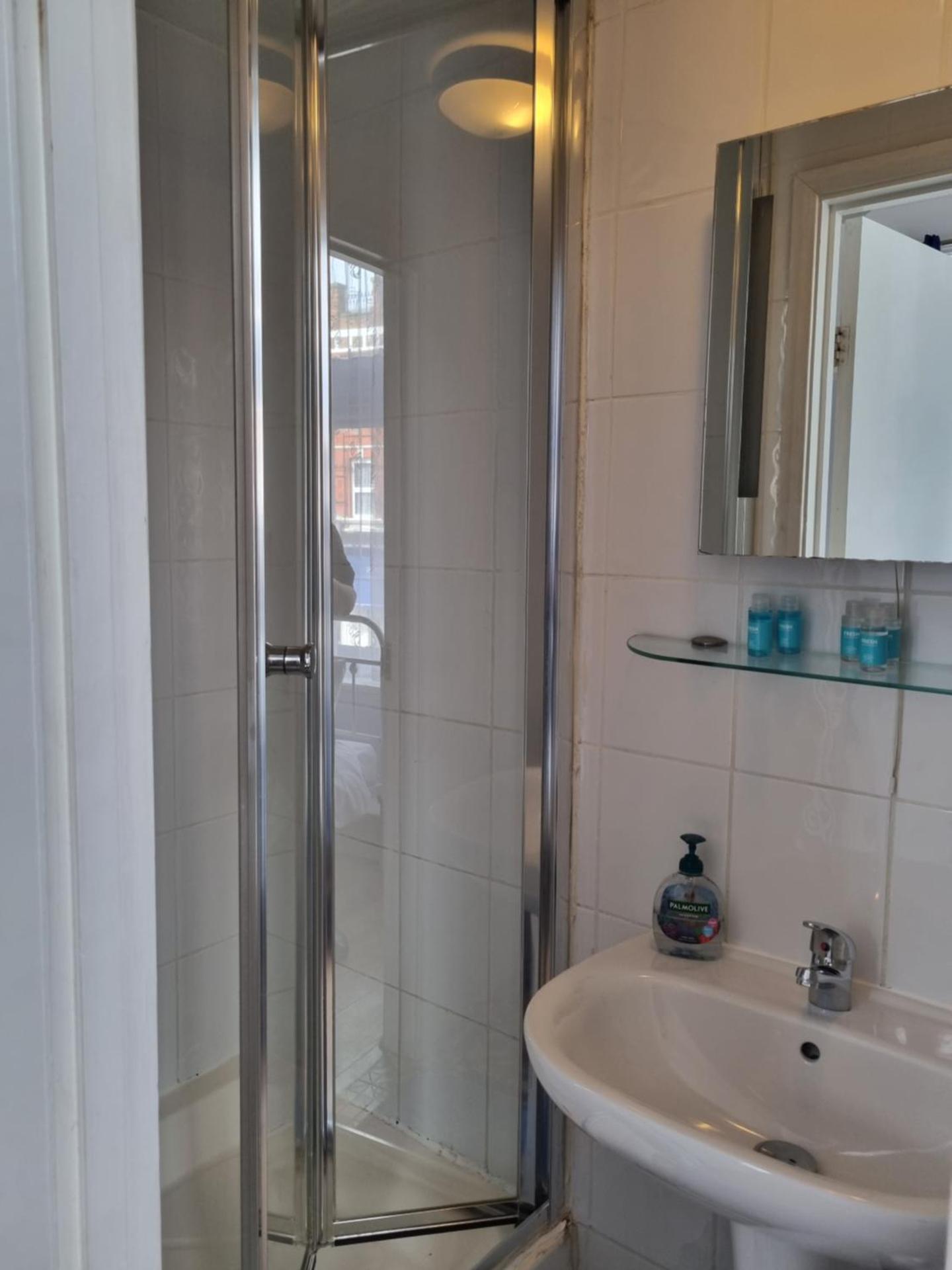 The Windmill Hotel - Photo 2