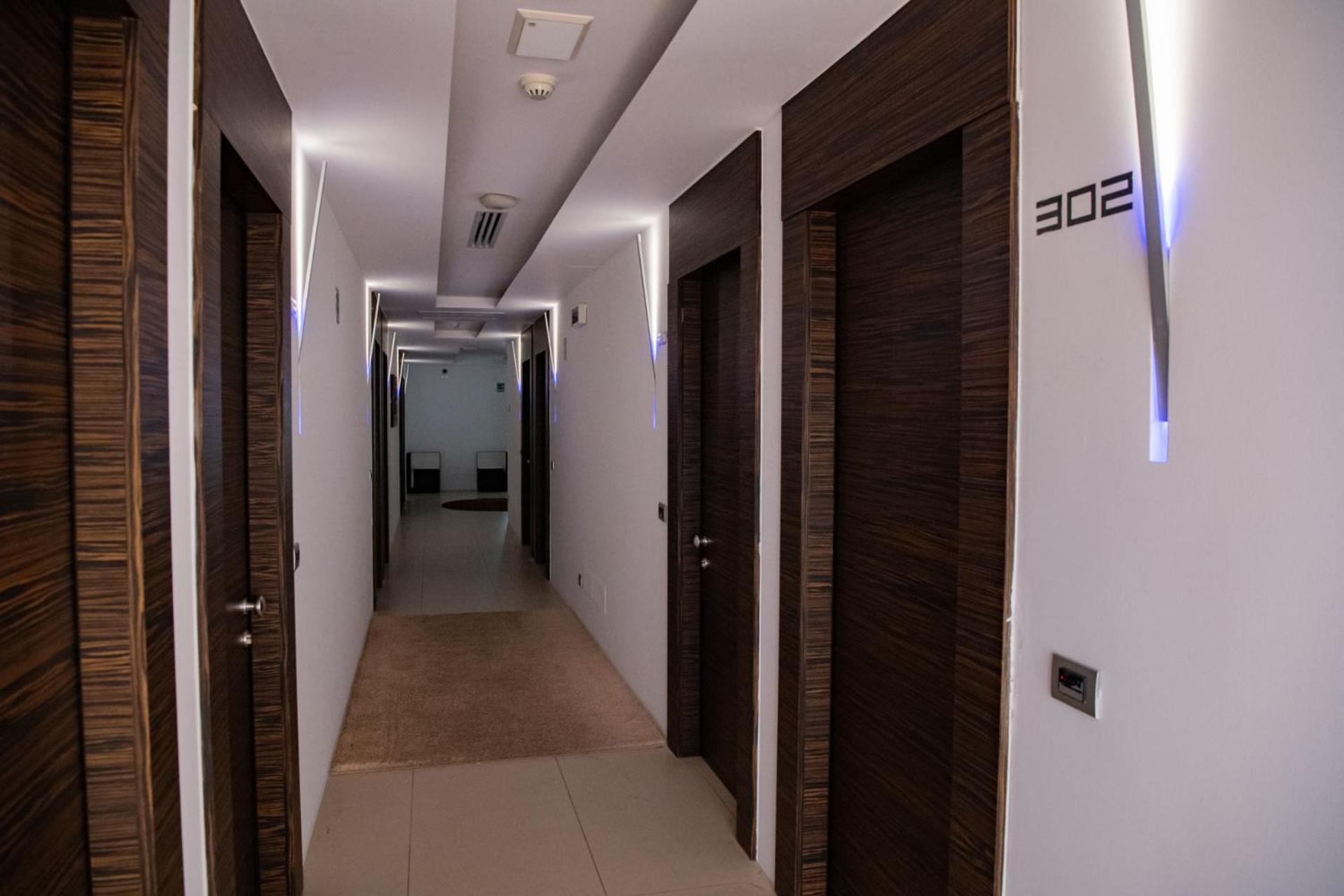 White Hotel - Photo 132