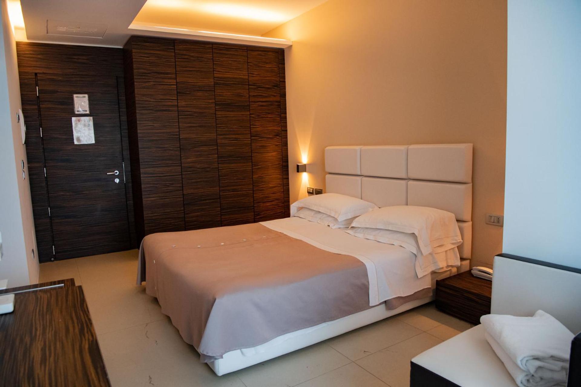 White Hotel - Photo 150