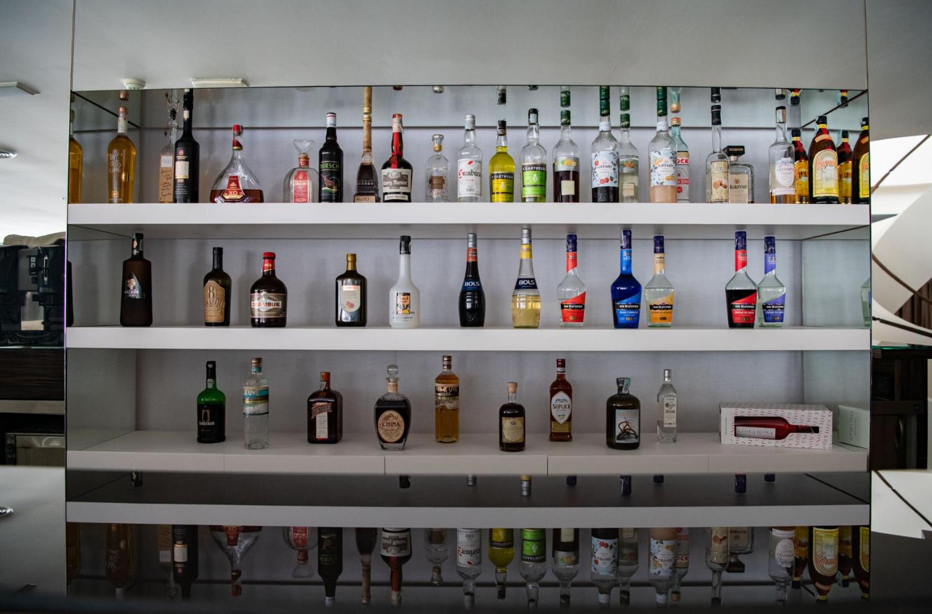 White Hotel - Photo 157