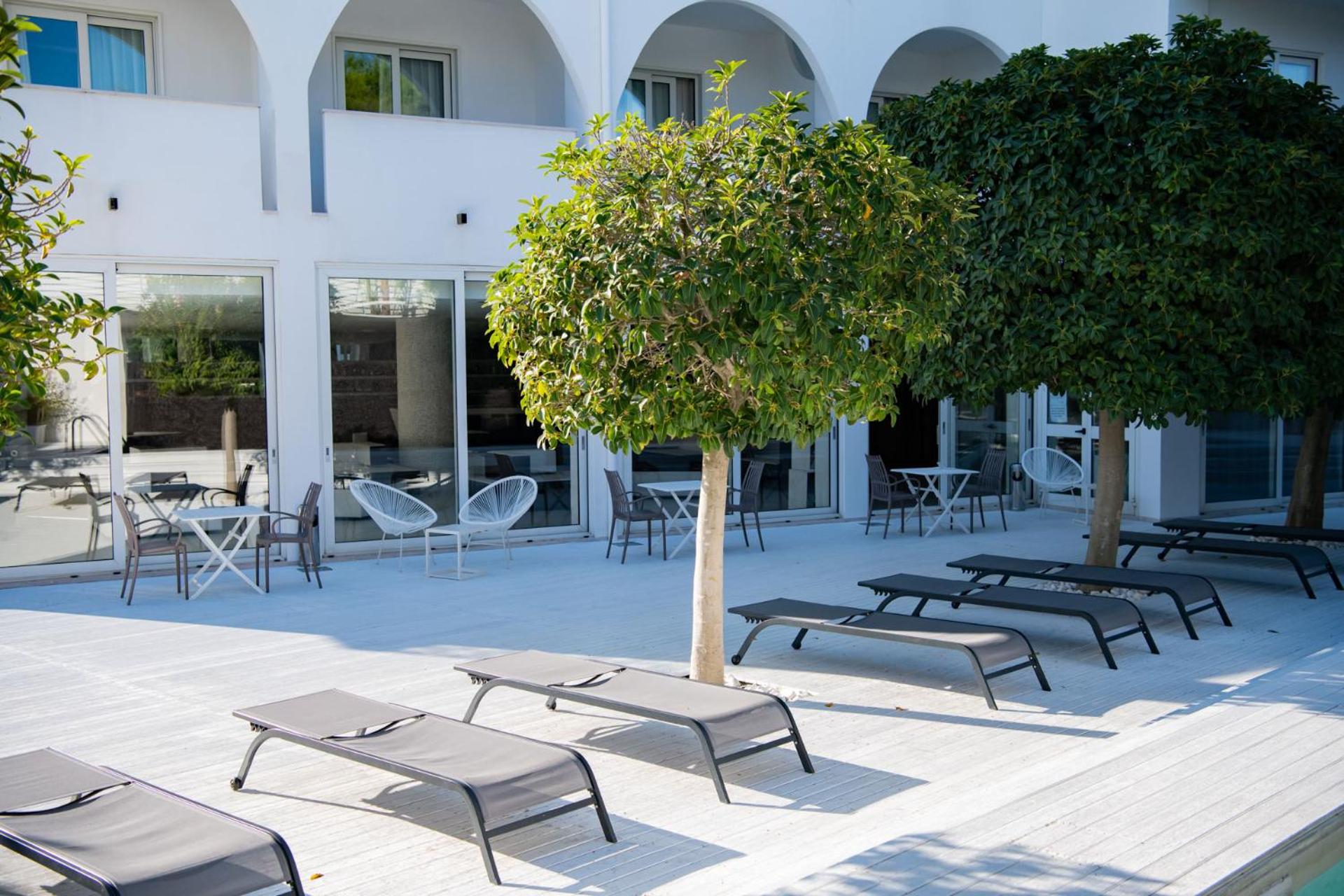 White Hotel - Photo 169