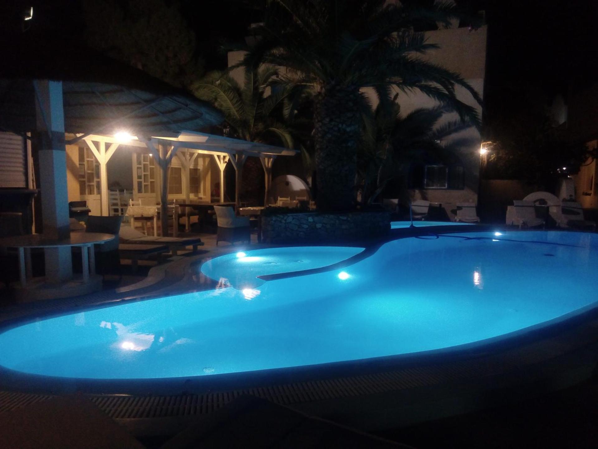 The Best - Photo 158