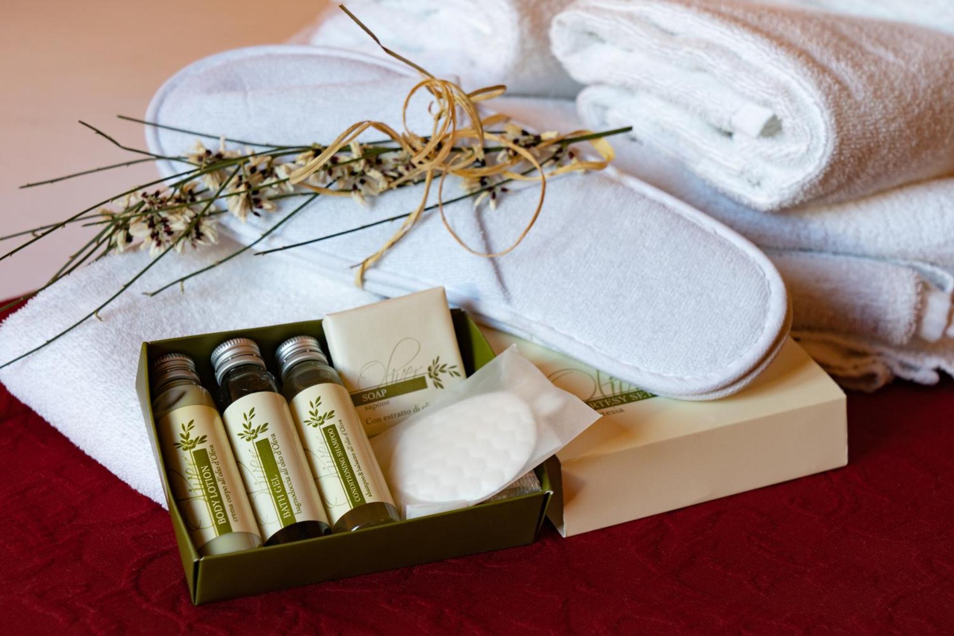 S. Martin Hotel - Photo 56