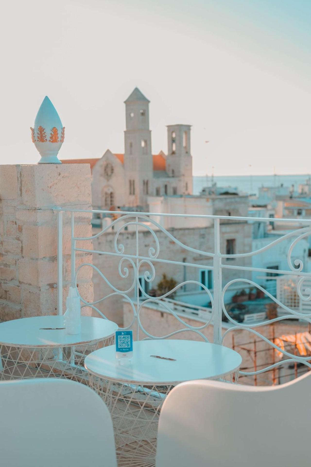 S. Martin Hotel - Photo 12