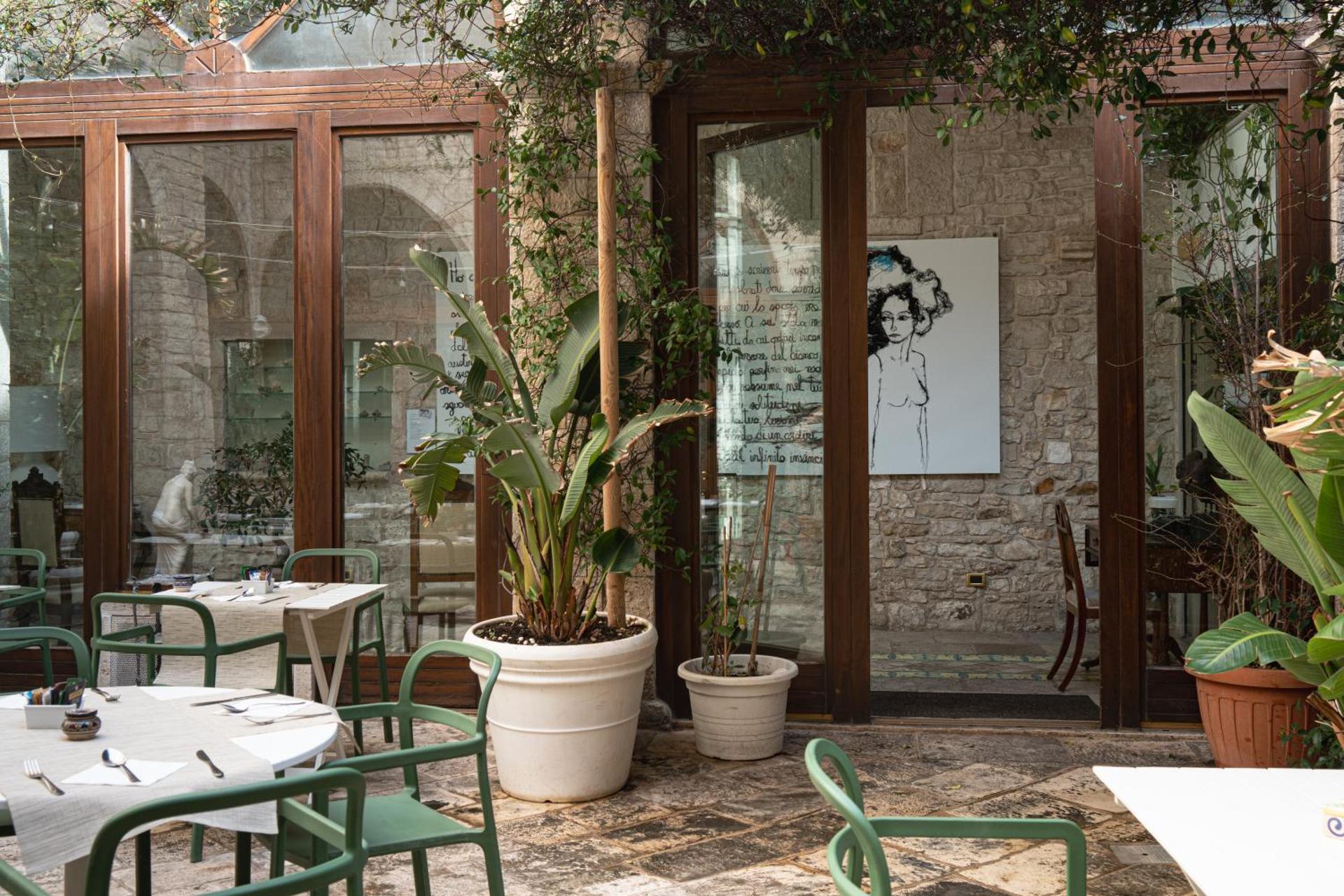 S. Martin Hotel - Photo 33