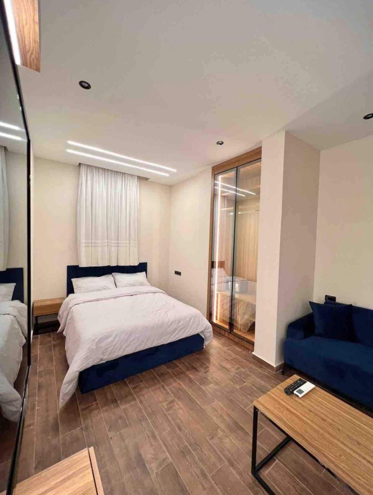 Elite Boutique Hotel - Photo 33