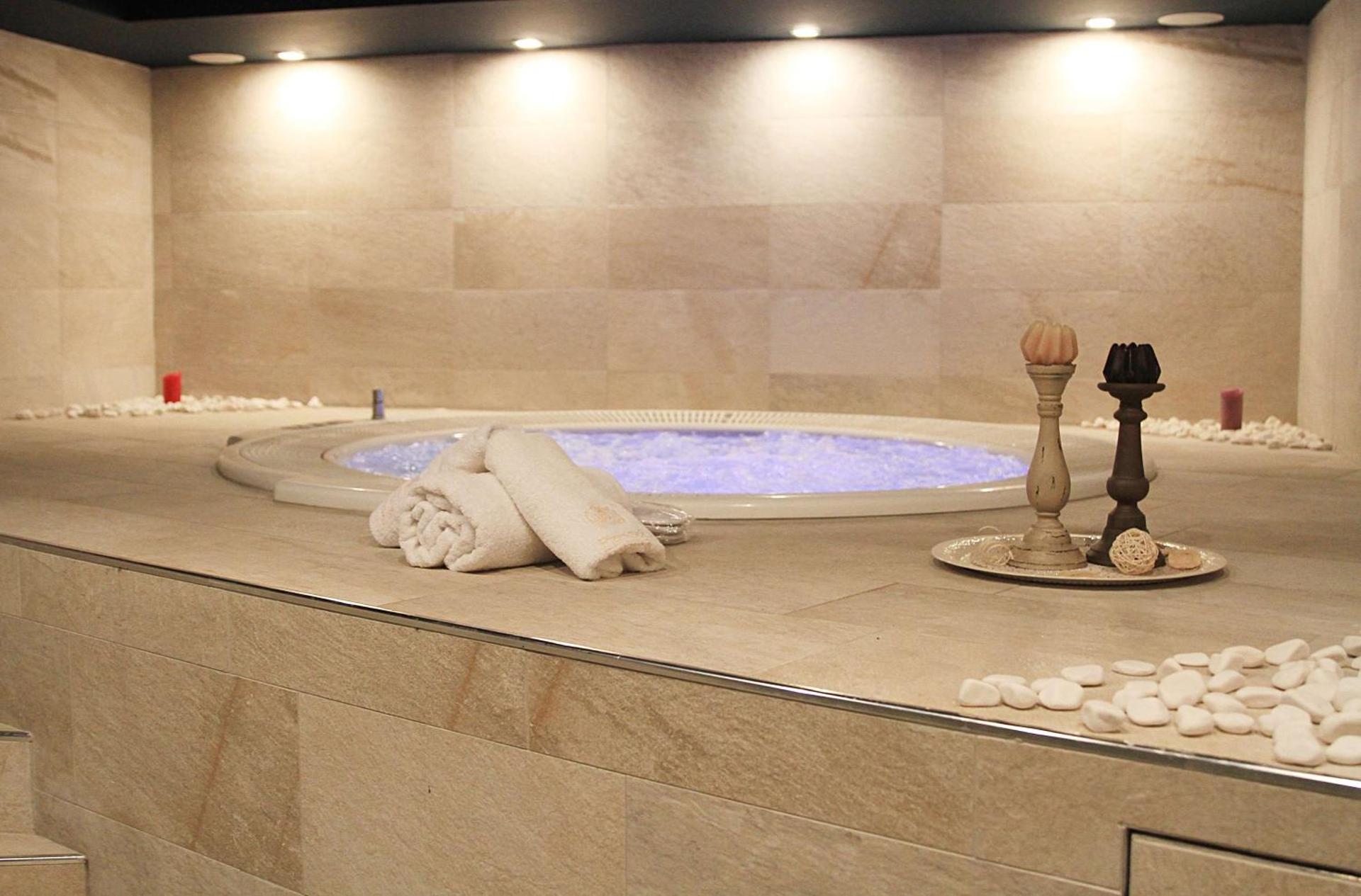 Best Western Premier Ark Hotel - Photo 109