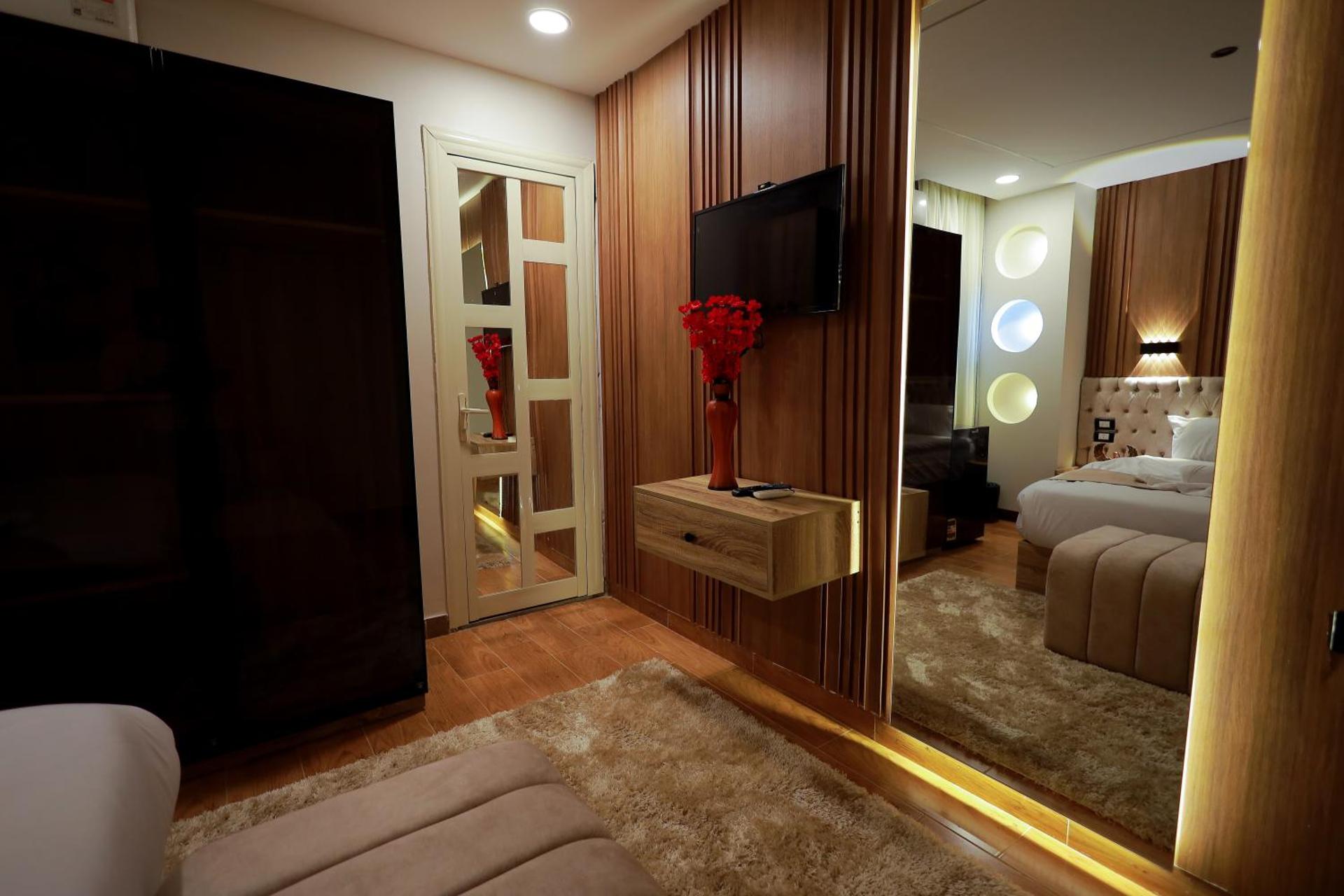 The Muse Pyramids INN - Photo 81