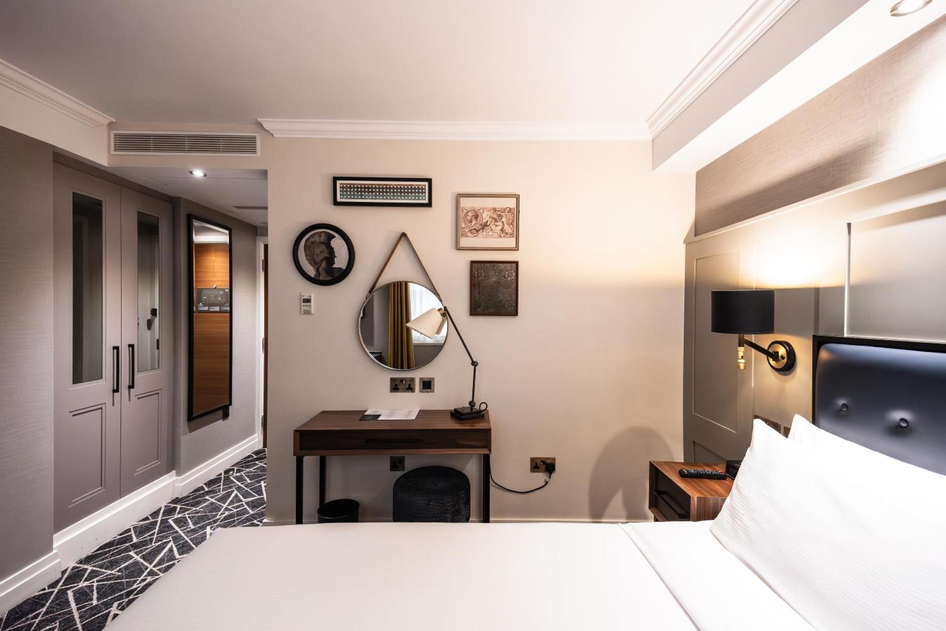 100 Queen's Gate Hotel London Kensington, Curio Collection by Hilton - Photo 26