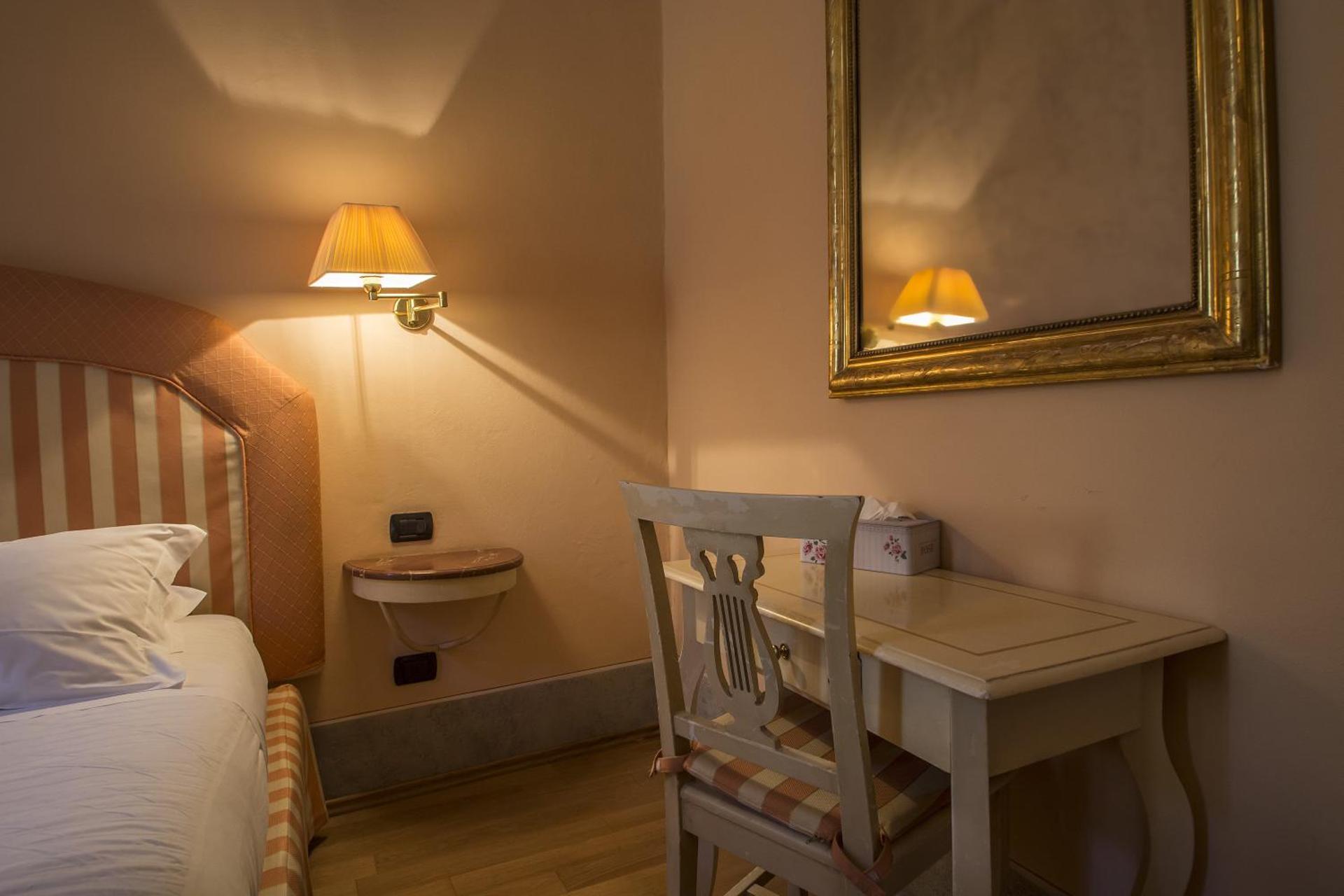 A Palazzo Busdraghi Residenza D'Epoca - Photo 37