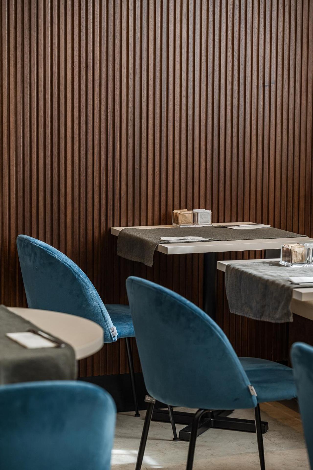 Hotel Astoria - Photo 85