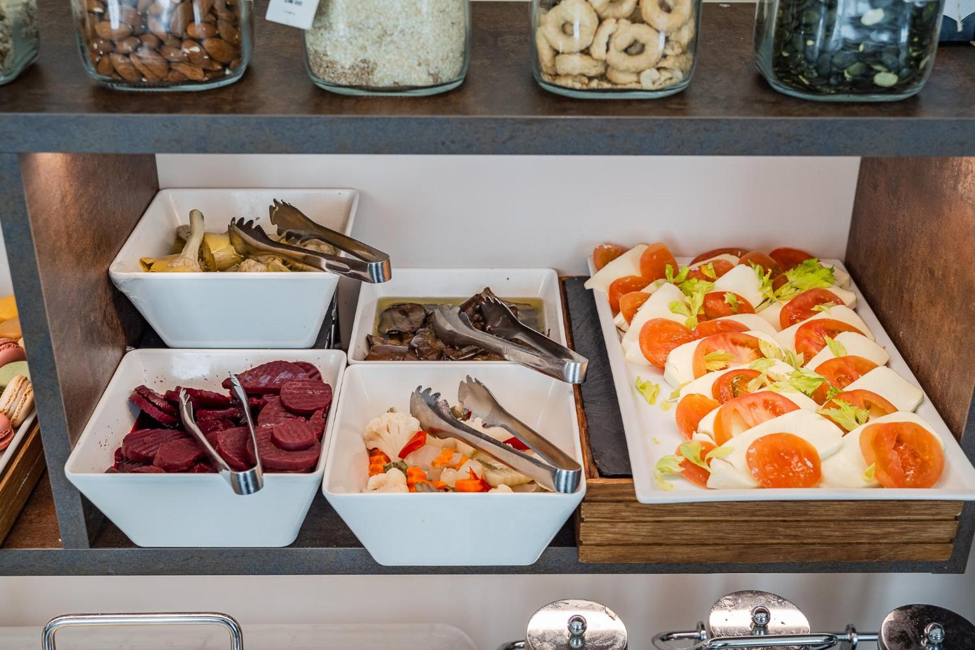 Hotel Astoria - Photo 65