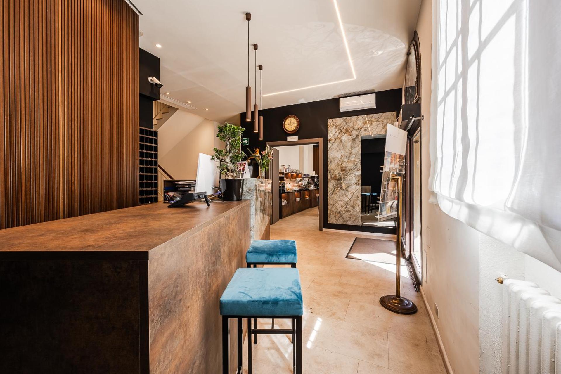 Hotel Astoria - Photo 97