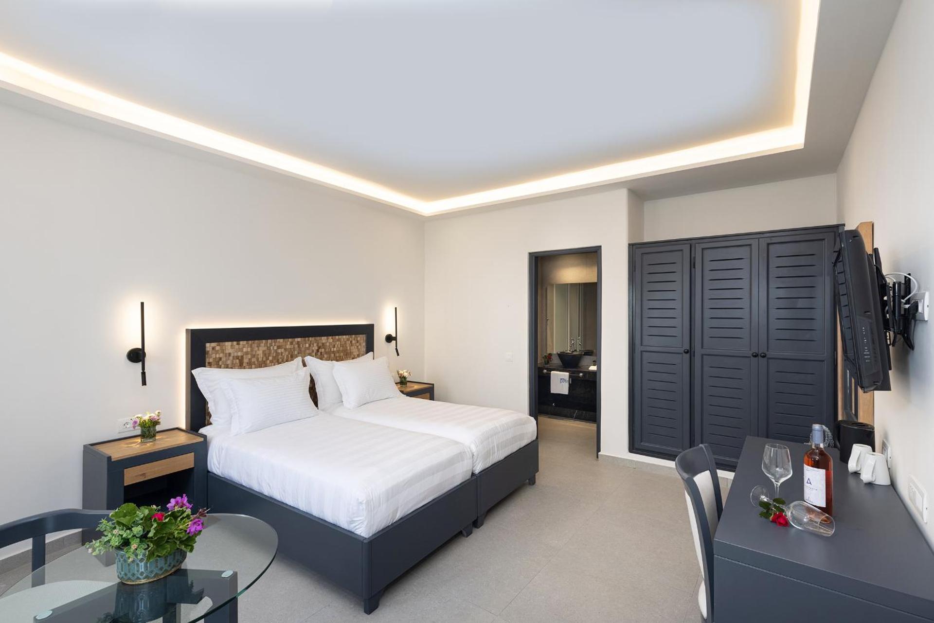 Petinos Hotel - Photo 27