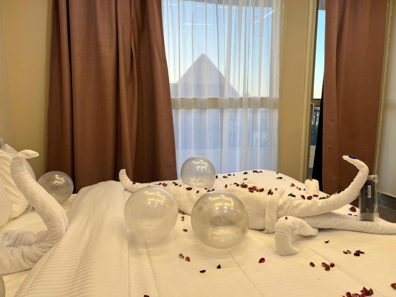 King Room Pyramids view with Balcony