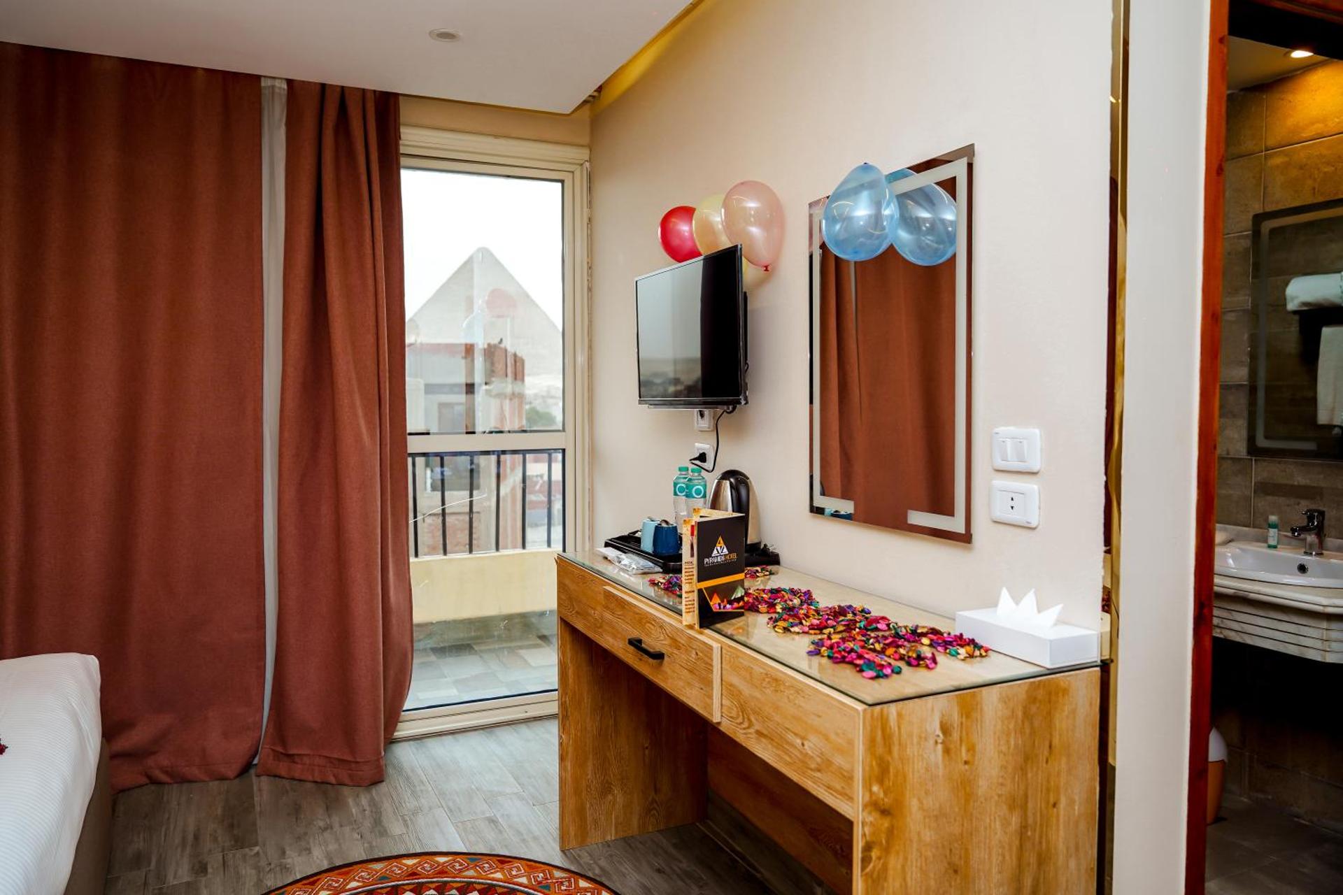 Pyramids Sun Land Veiw - Photo 37