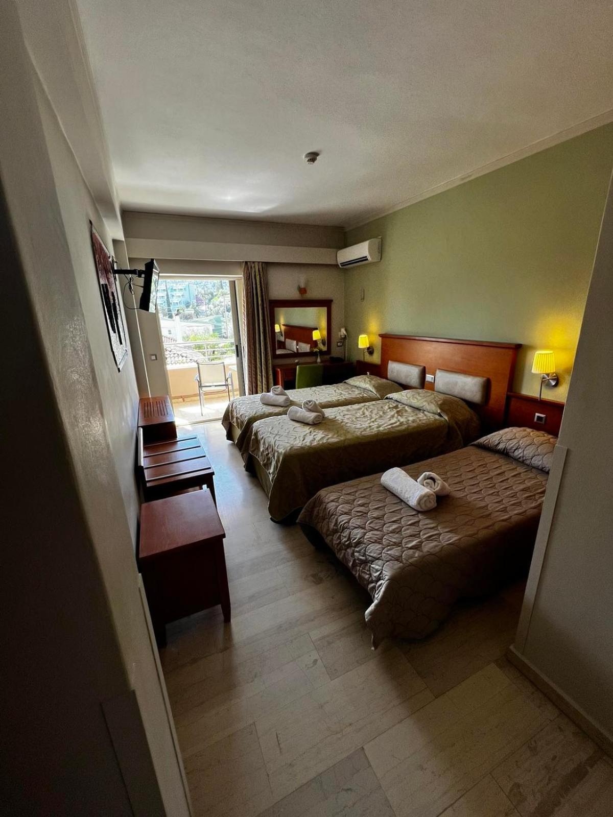 Paradise Lost Hotel-Apartments - Photo 19