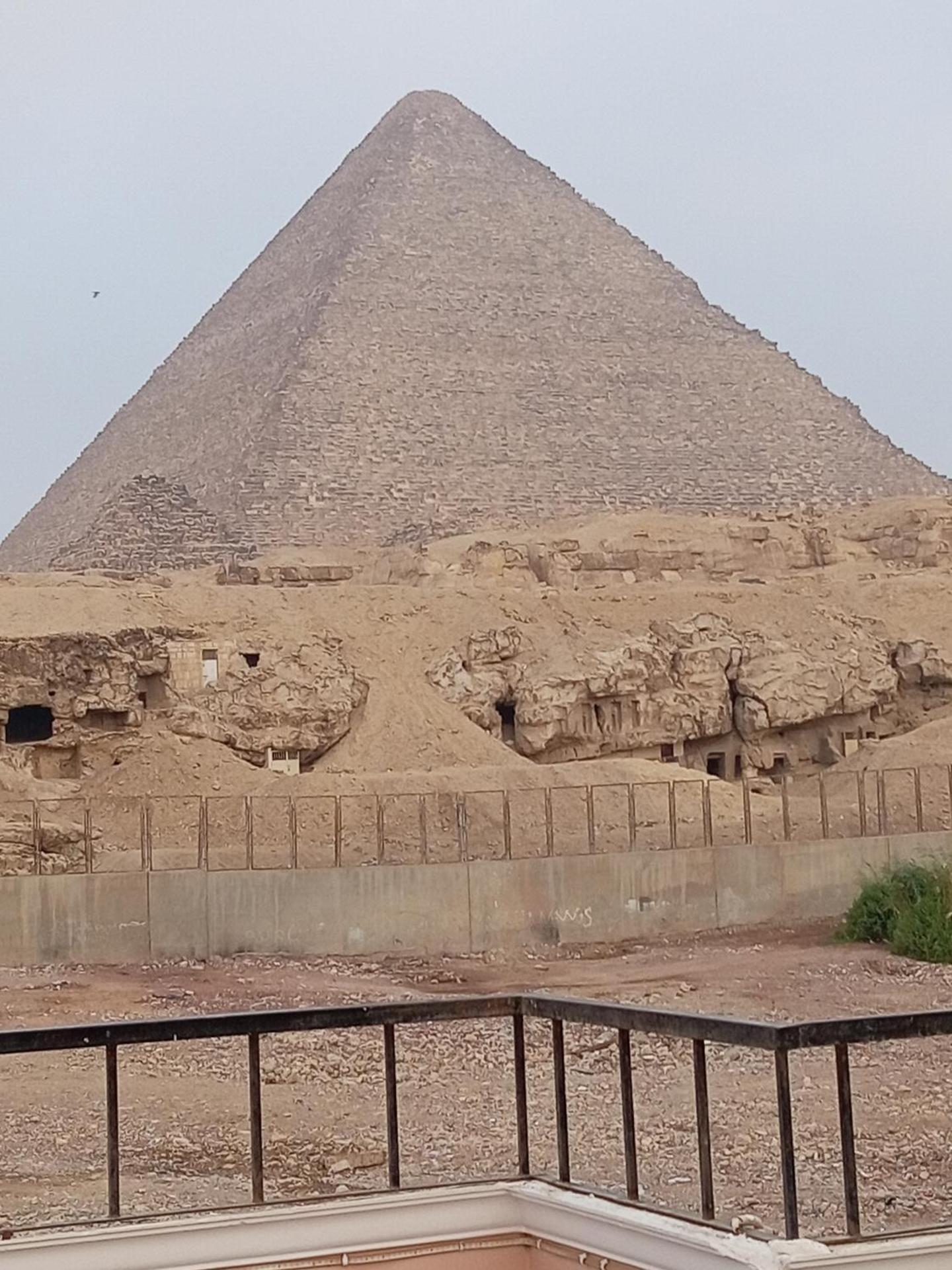 Grensha Pyramids inn - Photo 66