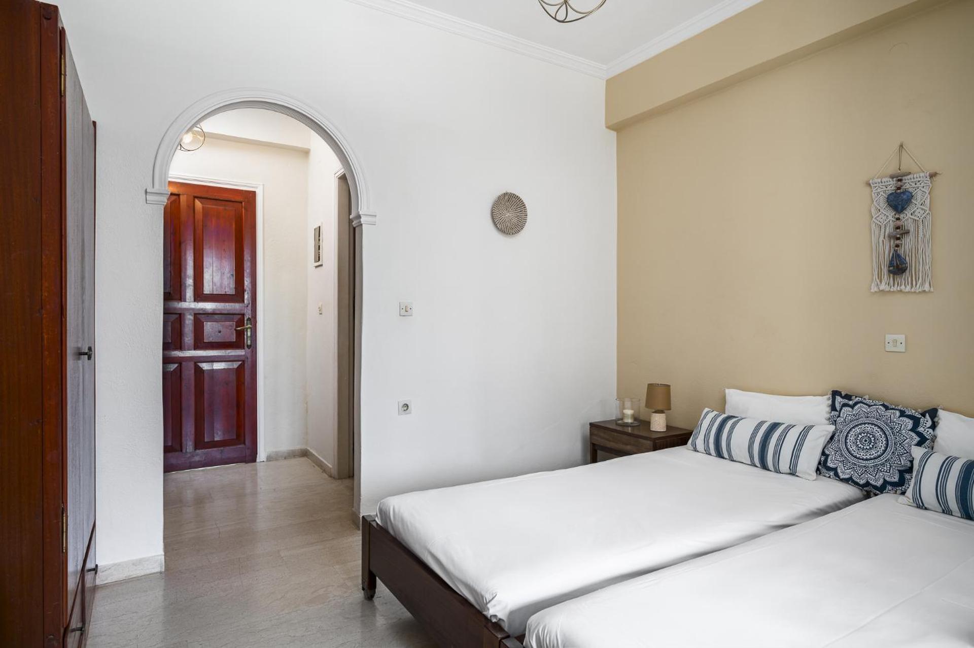 Vicky's Apartments - Photo 6