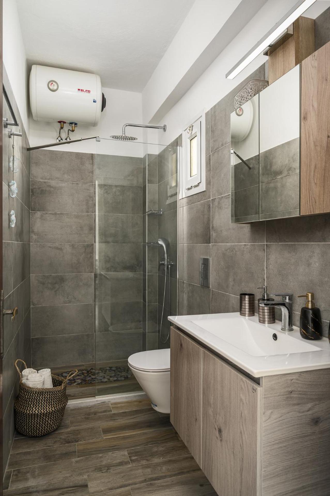 Vicky's Apartments - Photo 24