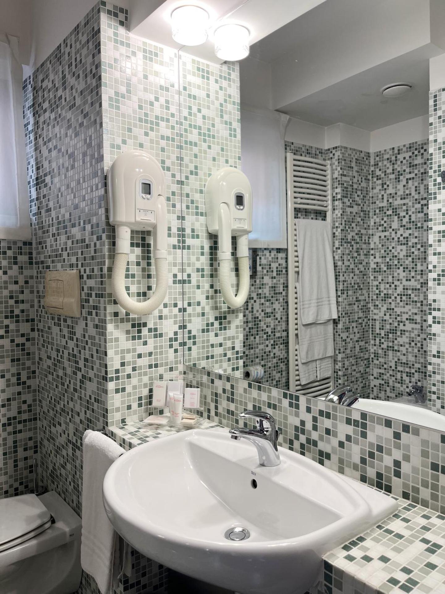 don guglielmo panoramic hotel & spa - Photo 9