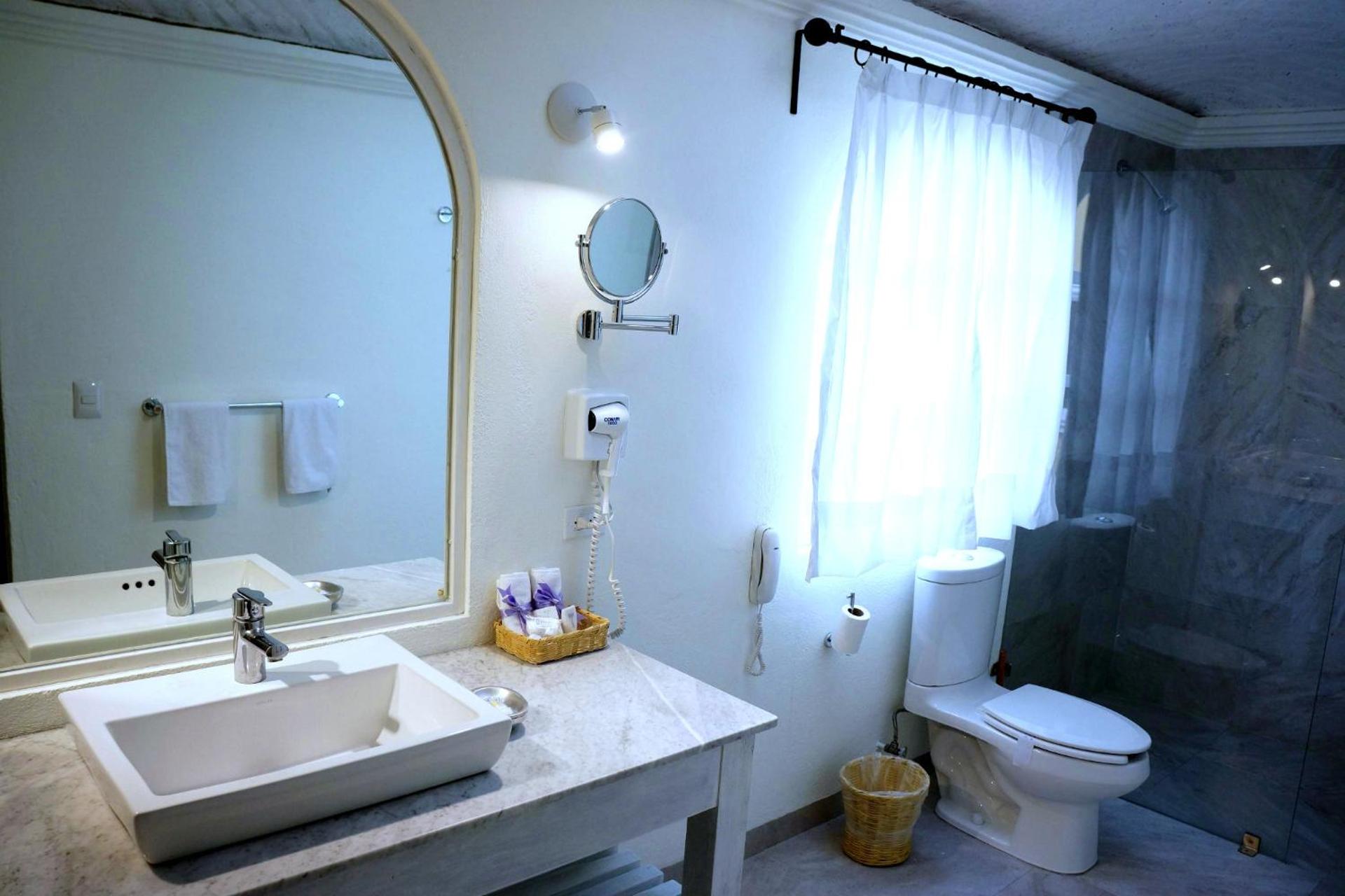 Hotel La Morada - Photo 40