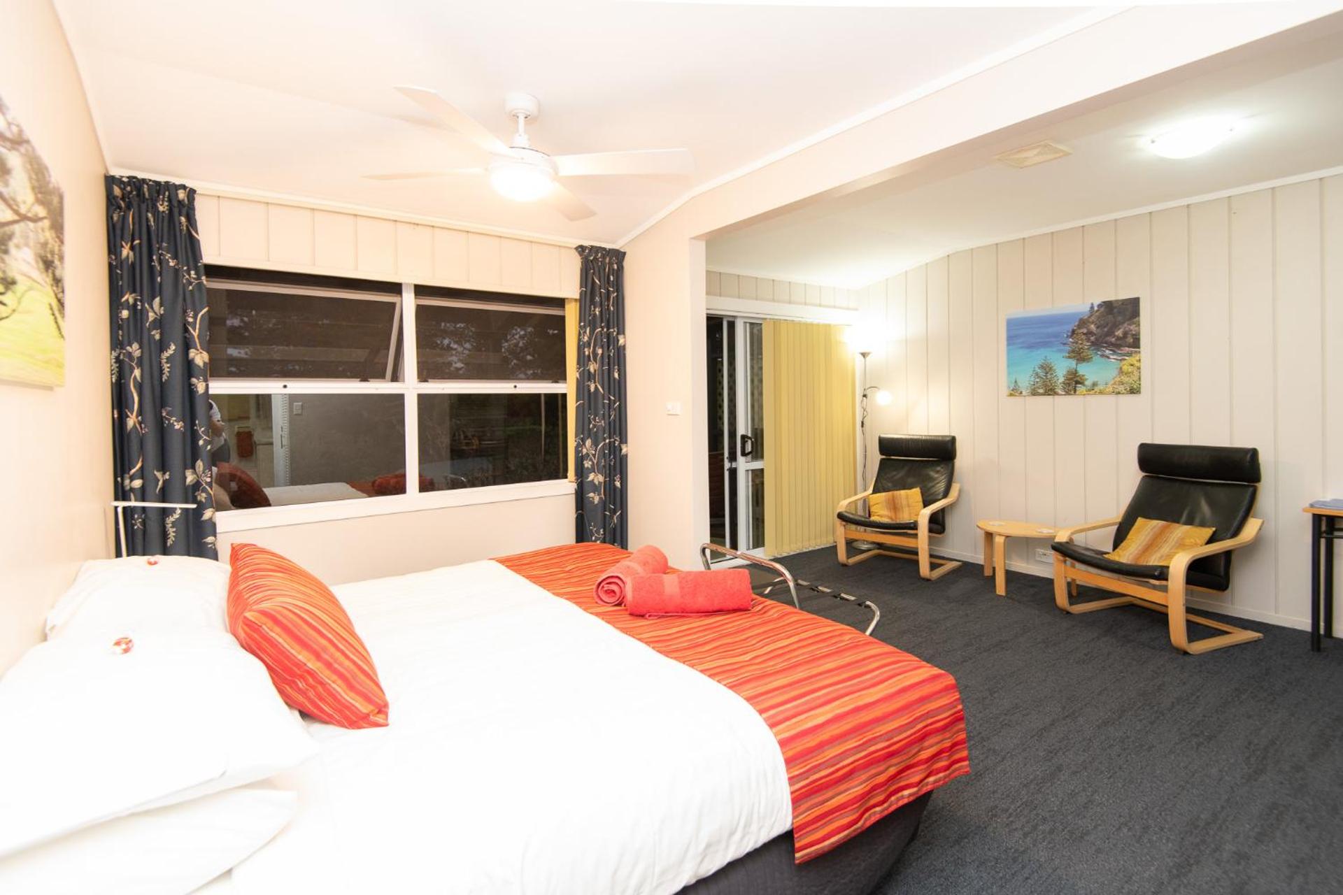 Cascade Garden Apartments - Photo 2