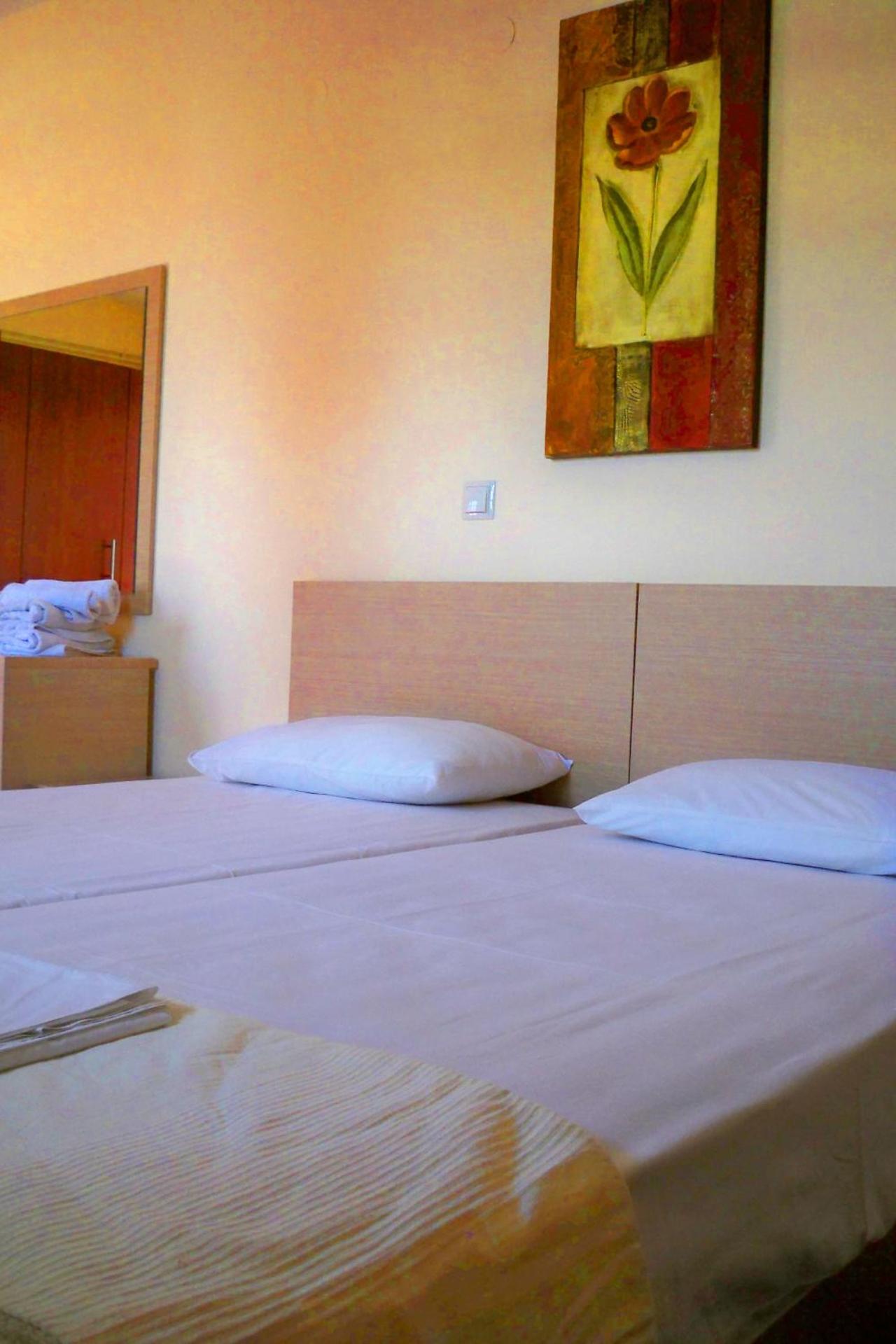 Philoxenia Hotel & Studios - Photo 36