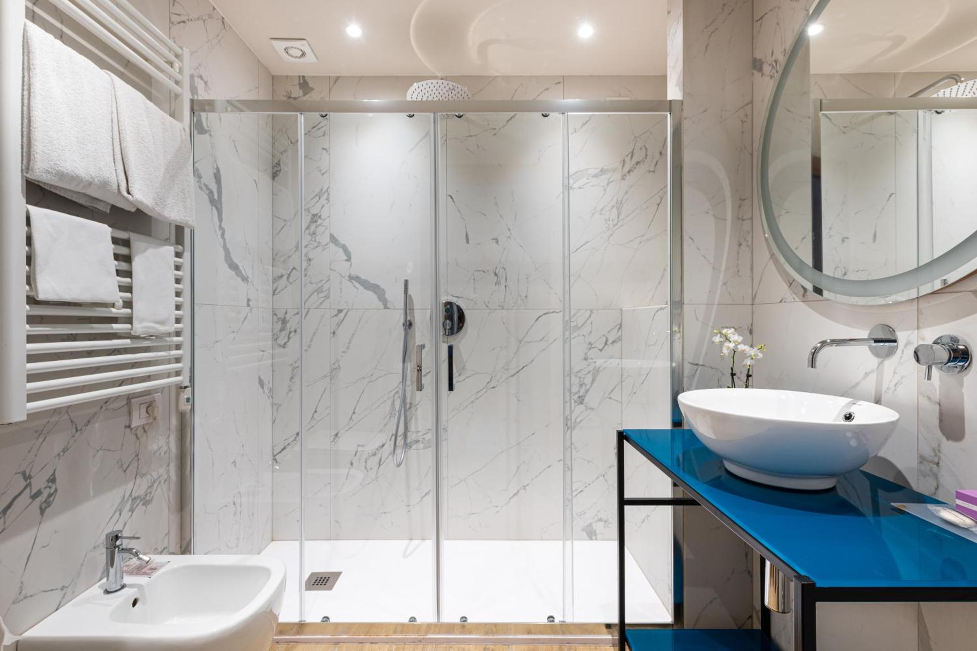 Art Hotel Boston - Photo 29