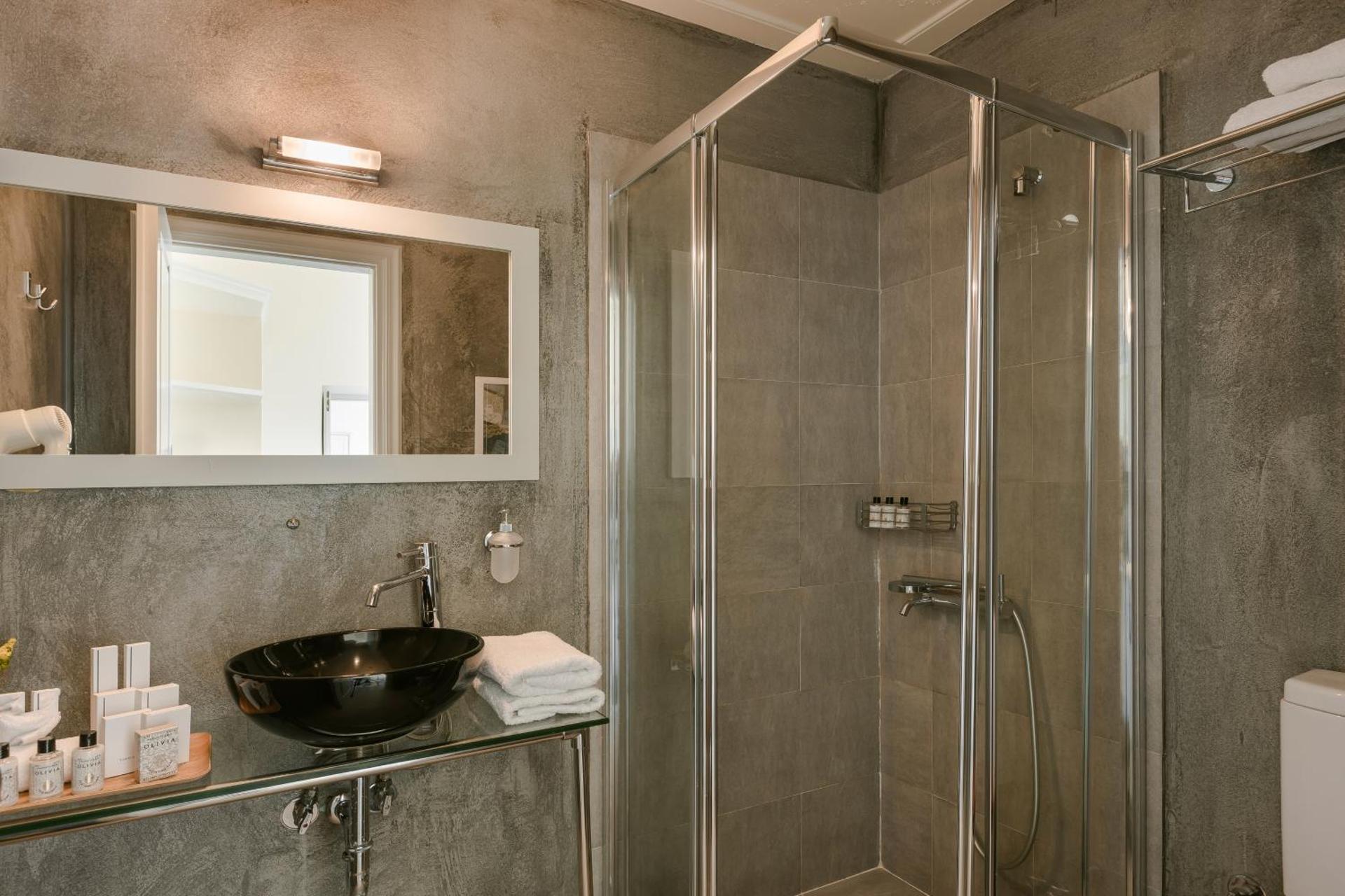 Hydra Hotel - Photo 48