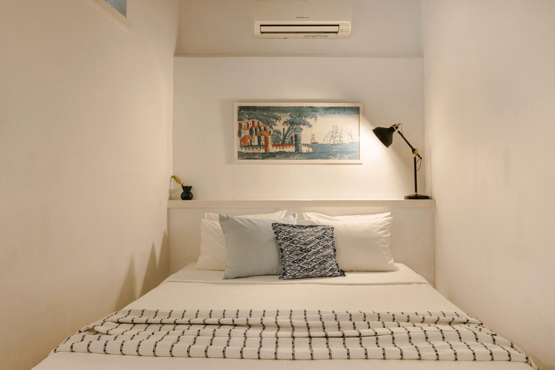 Hydra Hotel - Photo 57