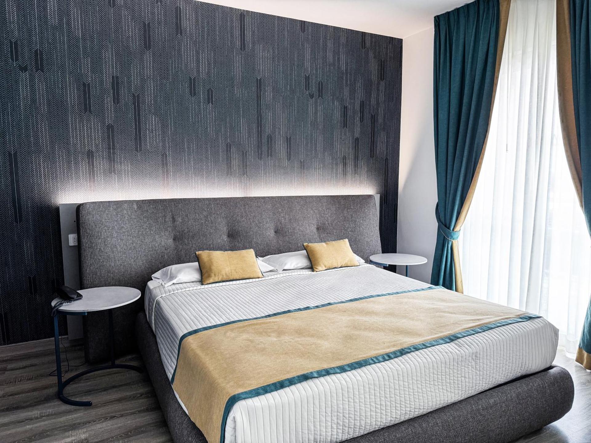 Mediterranea Hotel & Convention Center - Photo 34