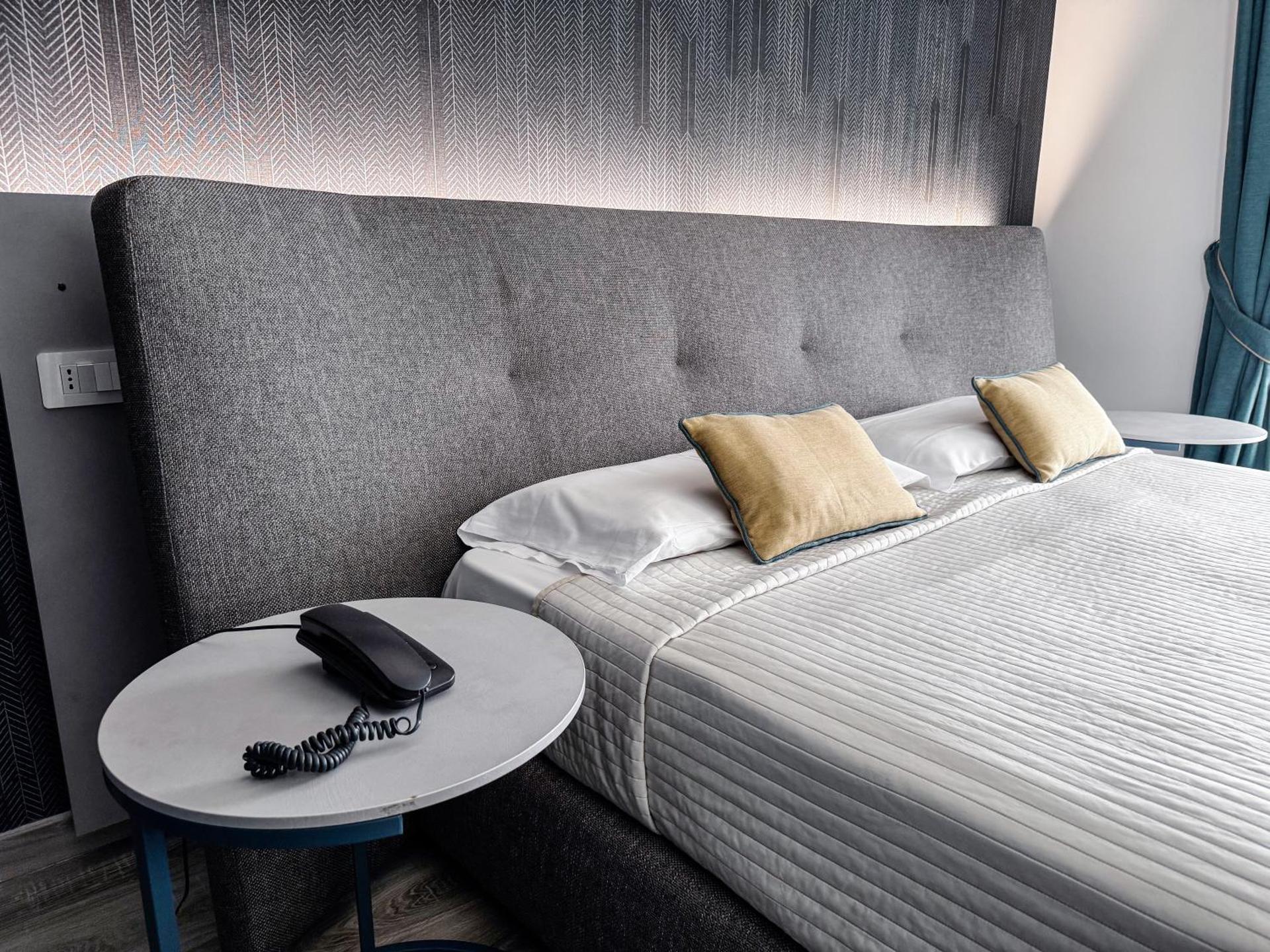 Mediterranea Hotel & Convention Center - Photo 35