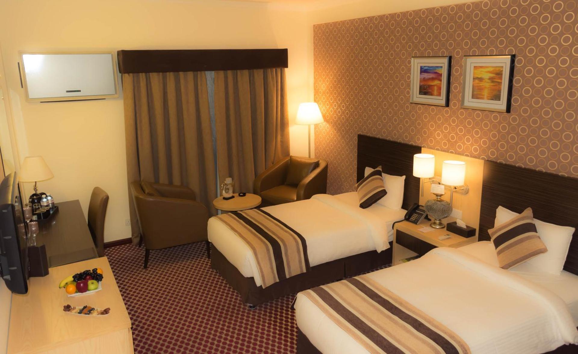 Fortune Karama Hotel - Photo 32