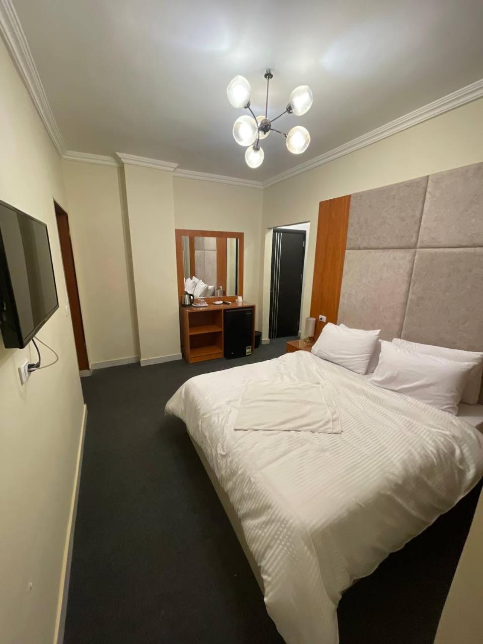 Solima pyramids - Photo 27